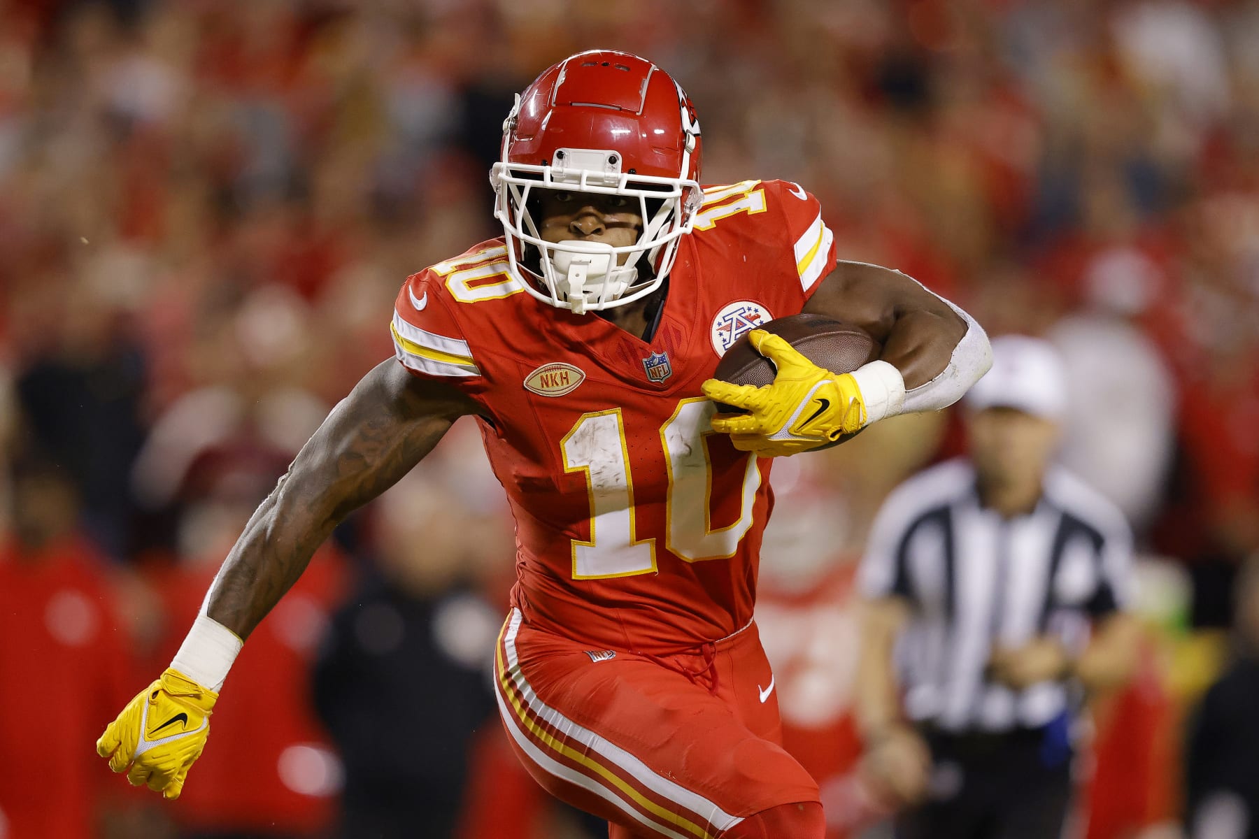 KANSAS CITY, MISSOURI - OCTOBER 12: Isiah Pacheco #10 of the Kansas City Chiefs carries the ball against the Denver Broncos during the second quarter at GEHA Field at Arrowhead Stadium on October 12, 2023 in Kansas City, Missouri. (Photo by David Eulitt/Getty Images)