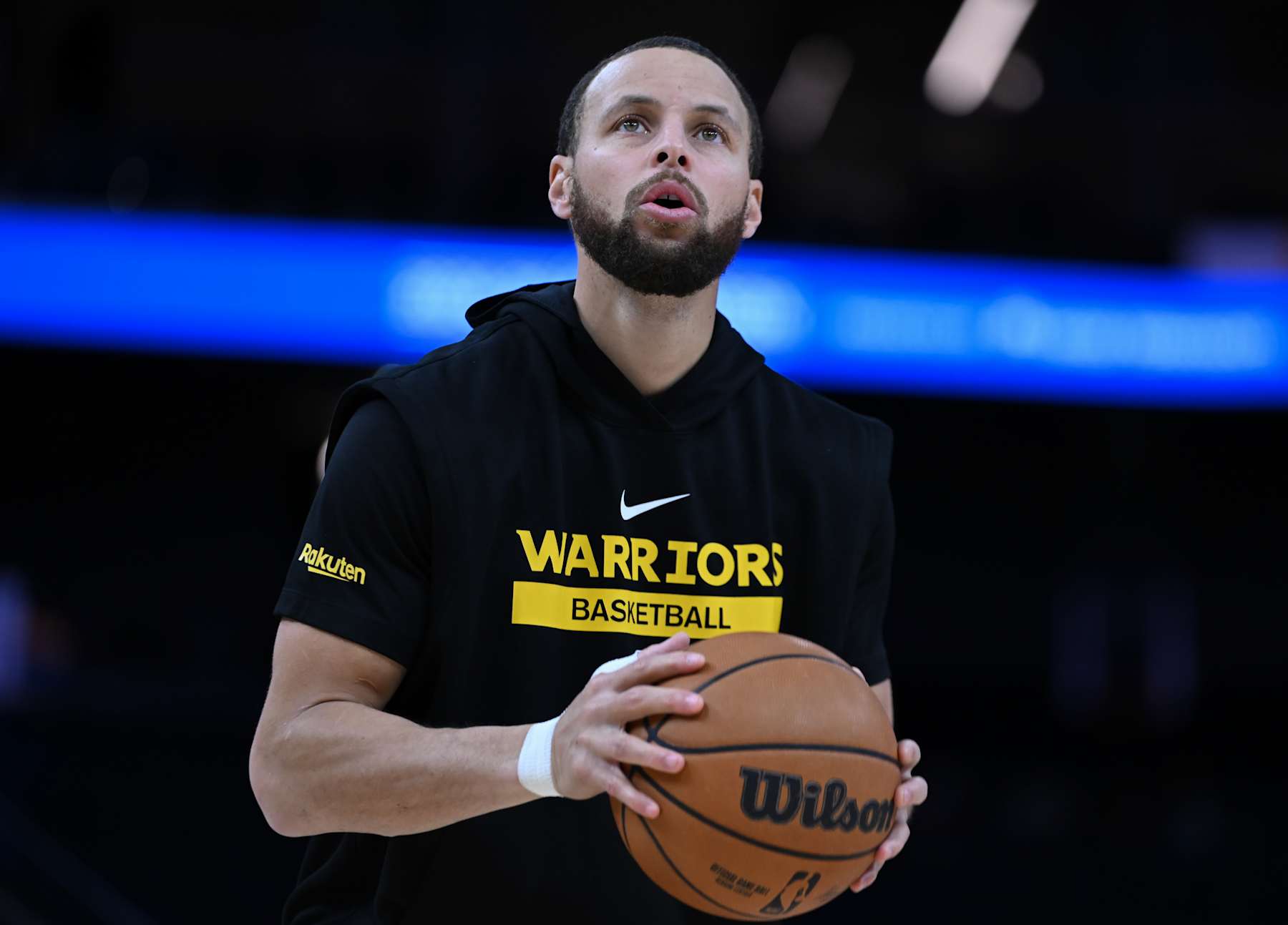 SAN FRANCISCO, CA - JANUARY 25: Stephen Curry of Golden State Warriors warms up before the NBA game between Los Angeles Lakers and Golden State Warriors at Chase Center on January 25, 2025 in San Francisco, California, United States. (Photo by Tayfun Coskun/Anadolu via Getty Images)