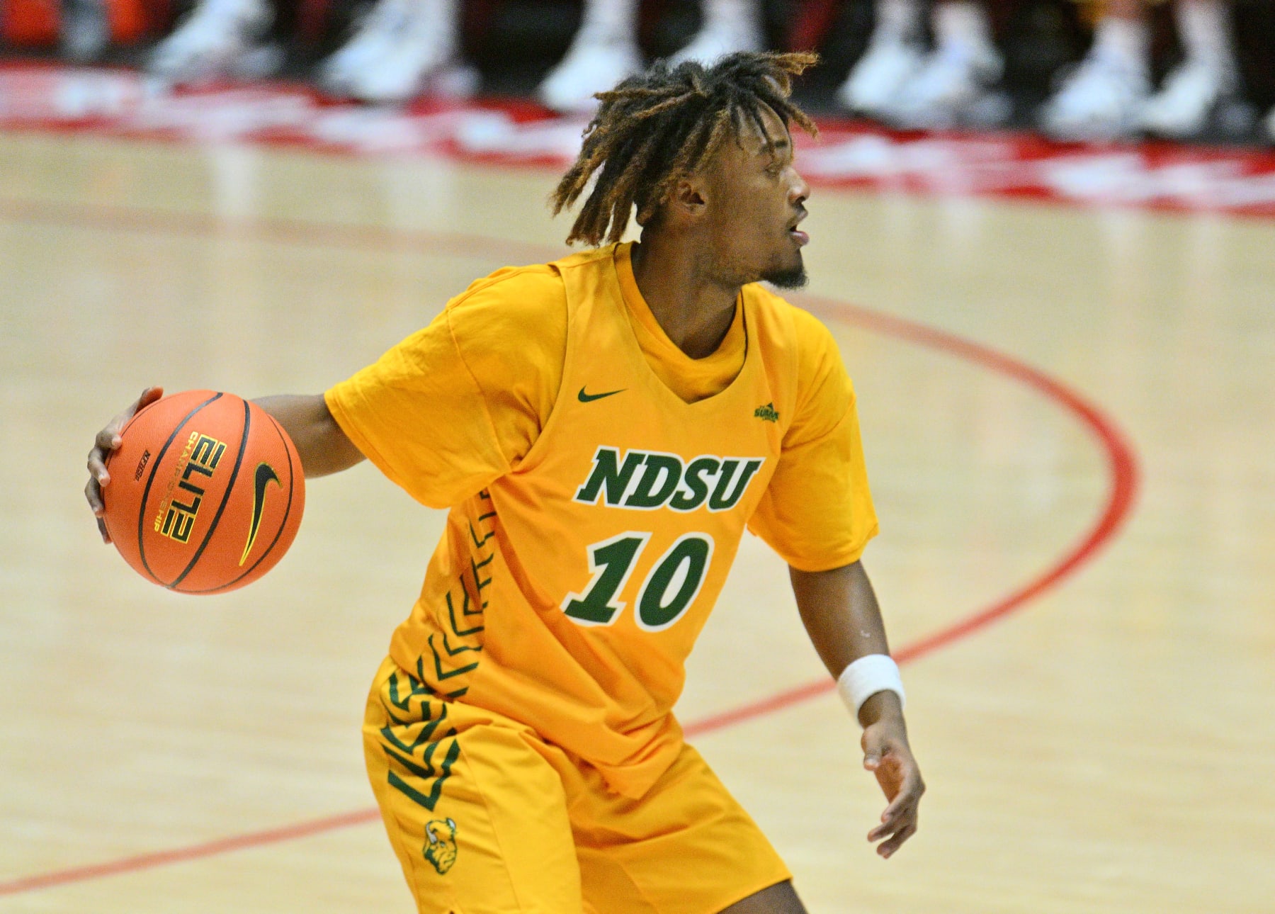 ALBUQUERQUE, NEW MEXICO - NOVEMBER 27: Damari Wheeler-Thomas #10 of the North Dakota State Bison dribbles the ball against the Jacksonville State Gamecocks during the first half of their game in the Lobo Classic at The Pit on November 27, 2022 in Albuquerque, New Mexico. (Photo by Sam Wasson/Getty Images)