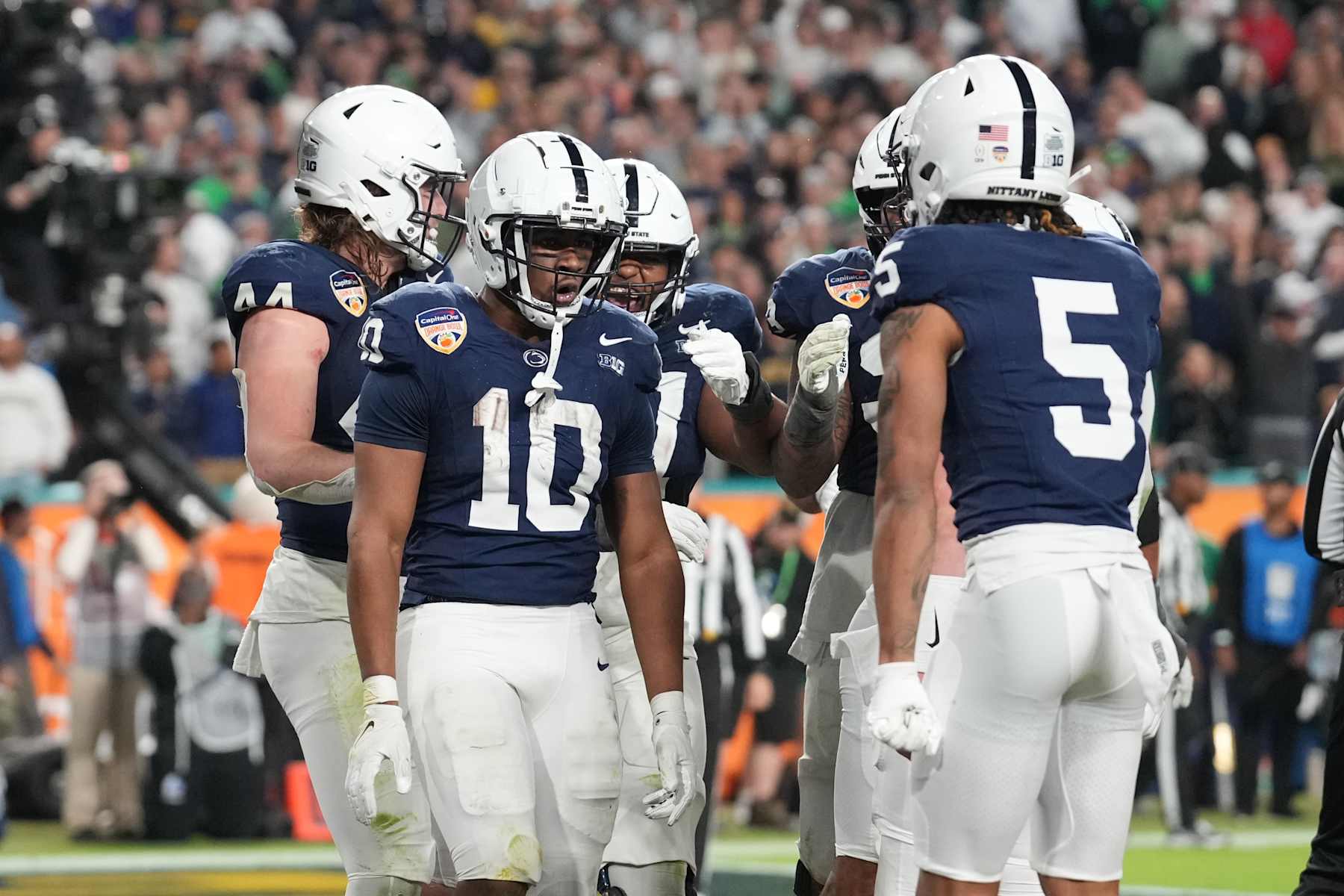 Penn State Nittany Lions running back Nicholas Singleton