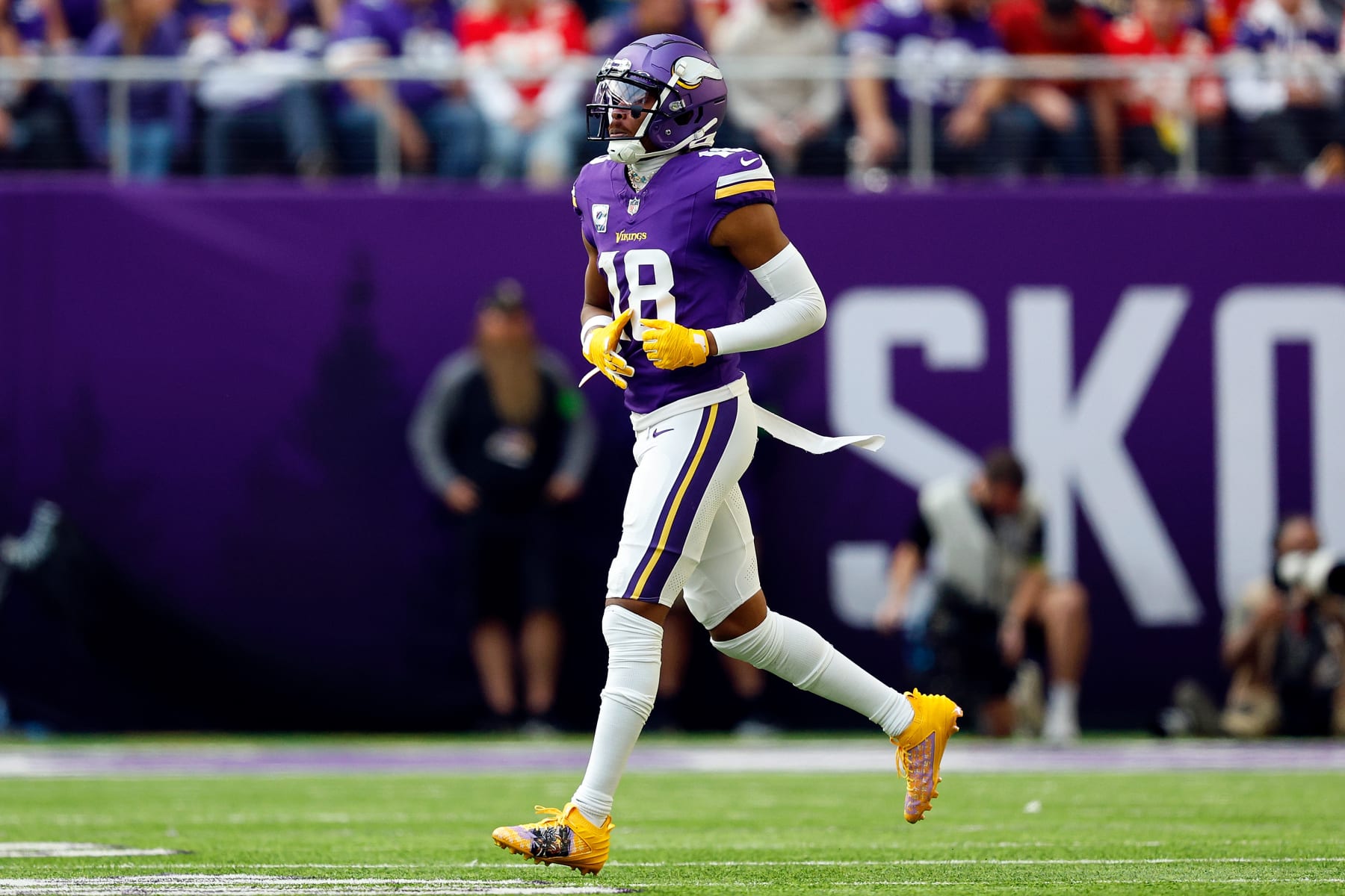 MINNEAPOLIS, MINNESOTA - OCTOBER 08: Justin Jefferson #18 of the Minnesota Vikings looks on against the Kansas City Chiefs in the first half at U.S. Bank Stadium on October 08, 2023 in Minneapolis, Minnesota. The Chiefs defeated the Vikings 27-20. (Photo by David Berding/Getty Images)