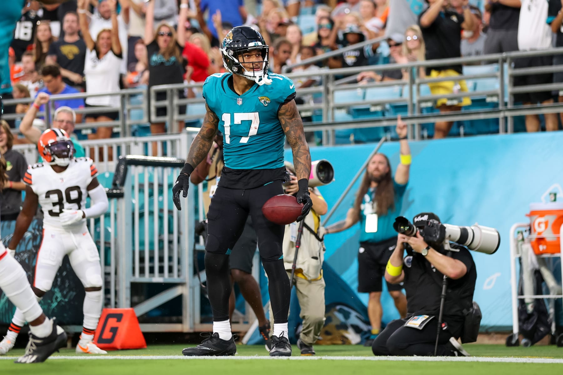 JACKSONVILLE, FL - AUGUST 12: Evan Engram #17 of the Jacksonville Jaguars celebrates his touchdown against the Cleveland Browns during a football game at TIAA Bank Field on August 12, 2022 in Jacksonville, Florida. (Photo by Mike Carlson/Getty Images)