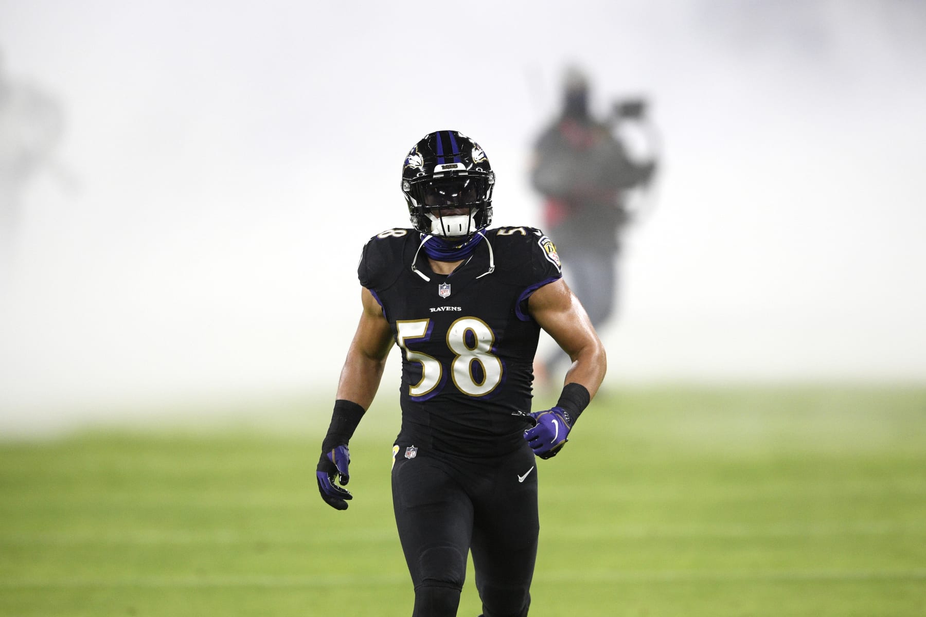 Baltimore Ravens outside linebacker L.J. Fort (58) takes the field prior to an NFL football game against the Dallas Cowboys, Tuesday, Dec. 8, 2020, in Baltimore. (AP Photo/Nick Wass)