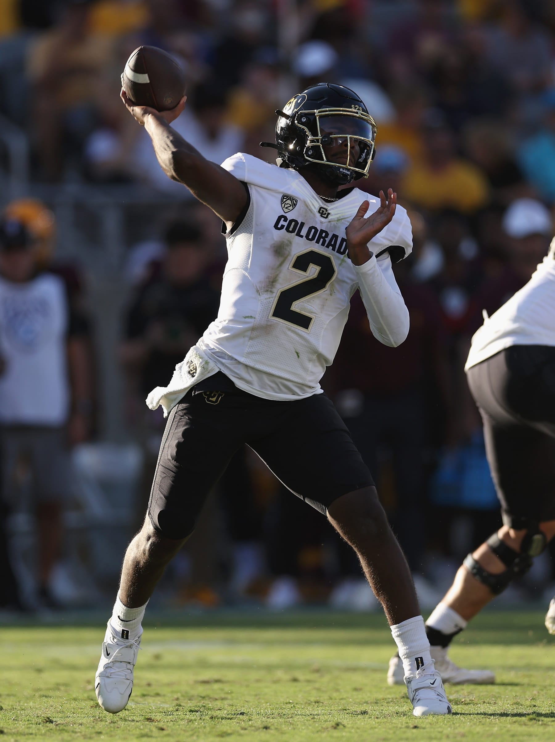 TEMPE, ARIZONA - OCTOBER 07: Quarterback Shedeur Sanders #2 of the Colorado Buffaloes throws a pass during the first half of the NCAAF game against the Arizona State Sun Devils at Mountain America Stadium on October 07, 2023 in Tempe, Arizona. (Photo by Christian Petersen/Getty Images)