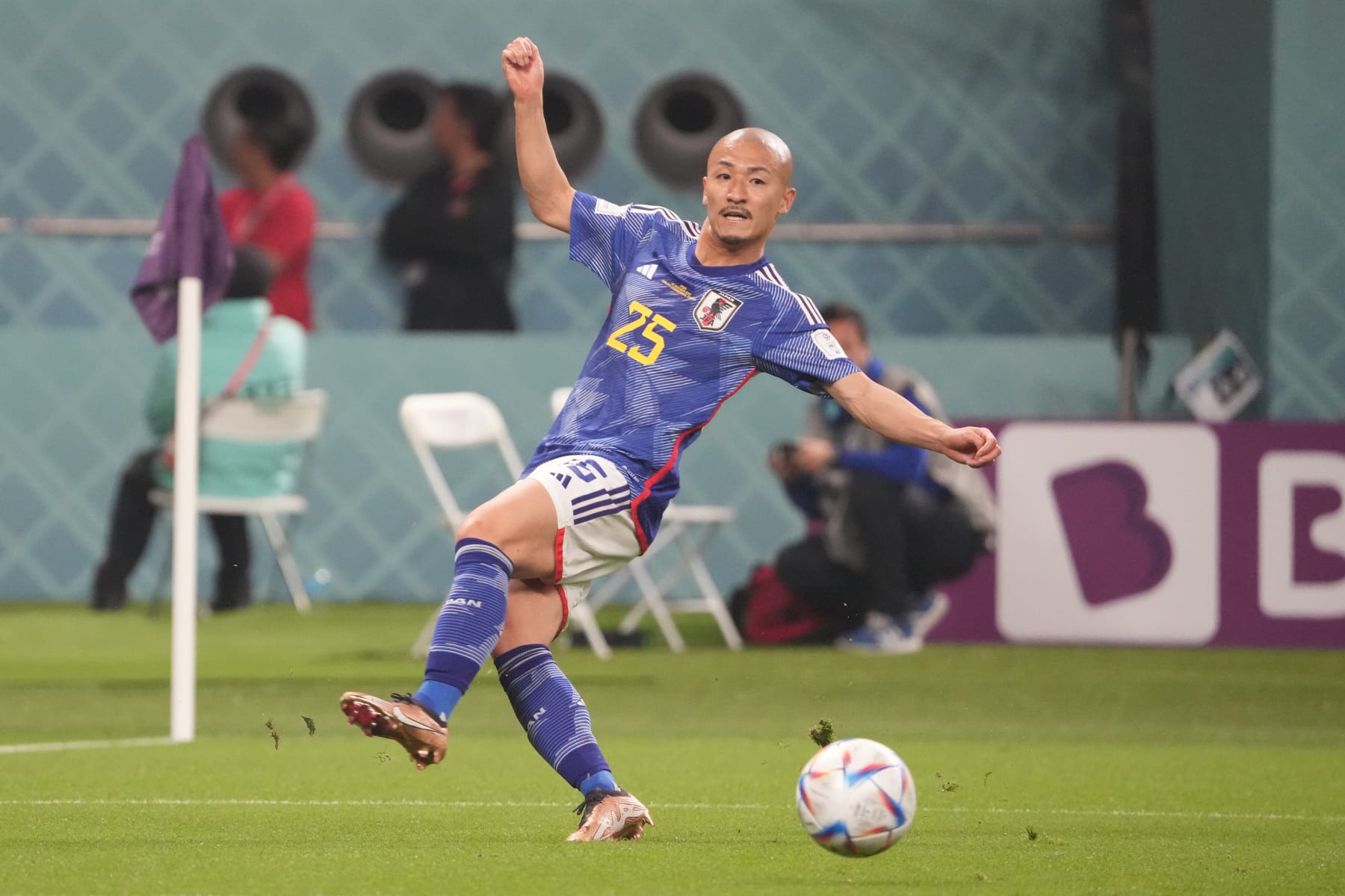 DOHA, QATAR - DECEMBER 01: Daizen Maeda of Japan in action during the FIFA World Cup Qatar 2022 Group E match between Japan and Spain at Khalifa International Stadium on December 01, 2022 in Doha, Qatar. (Photo by Etsuo Hara/Getty Images)