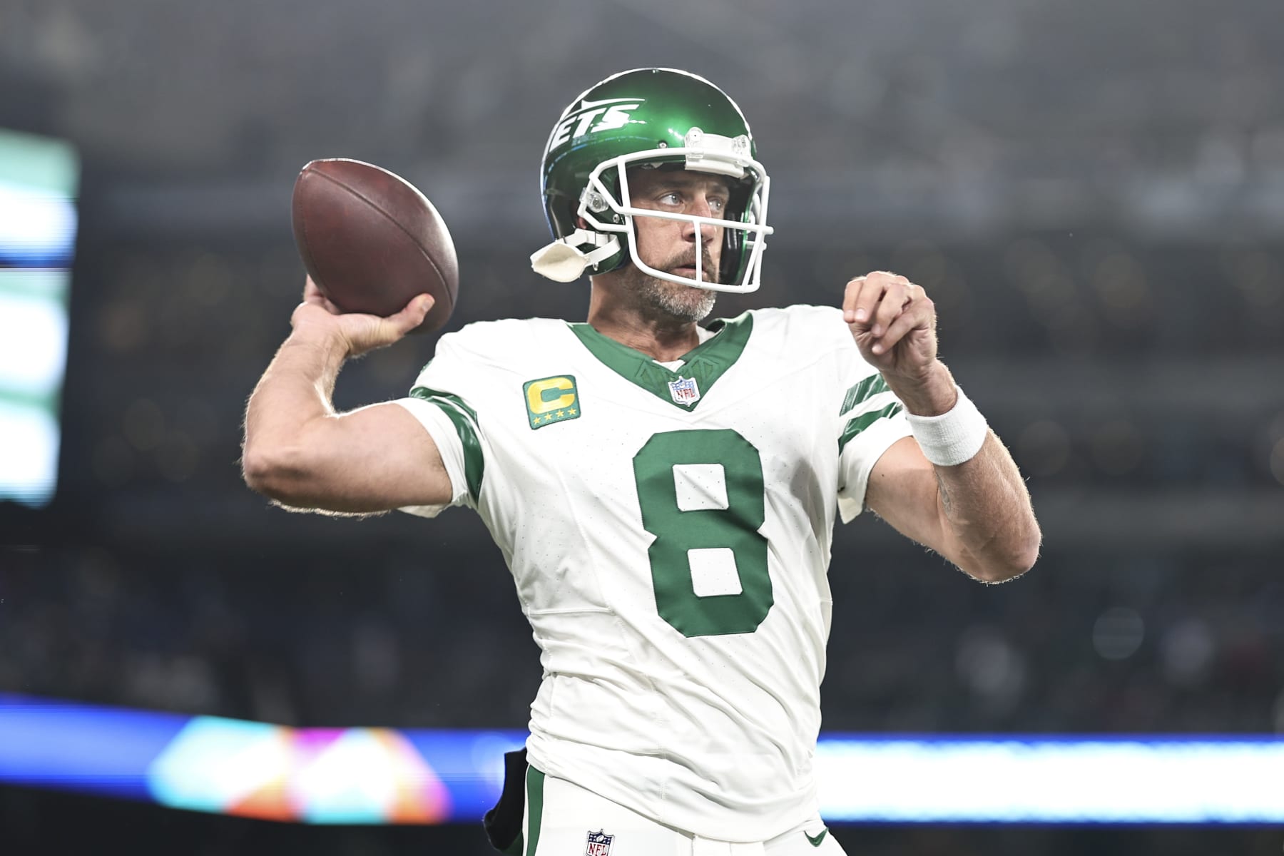 EAST RUTHERFORD, NEW JERSEY - SEPTEMBER 11: Aaron Rodgers #8 of the New York Jets passes as he warms up prior to a game against the Buffalo Bills at MetLife Stadium on September 11, 2023 in East Rutherford, New Jersey. (Photo by Michael Owens/Getty Images)