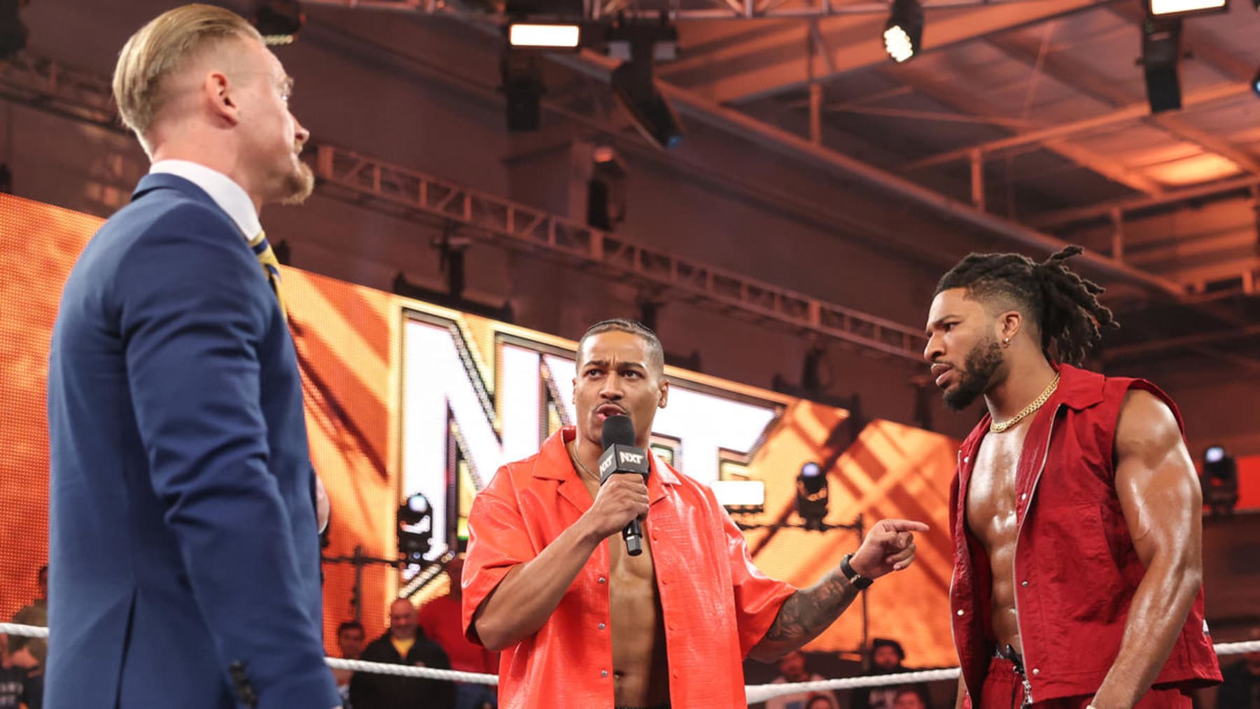Carmelo Hayes had tried to insert himself in the match of Ilja Dragunov vs. Trick Williams but will have to step out of the way for New Year's Evil.