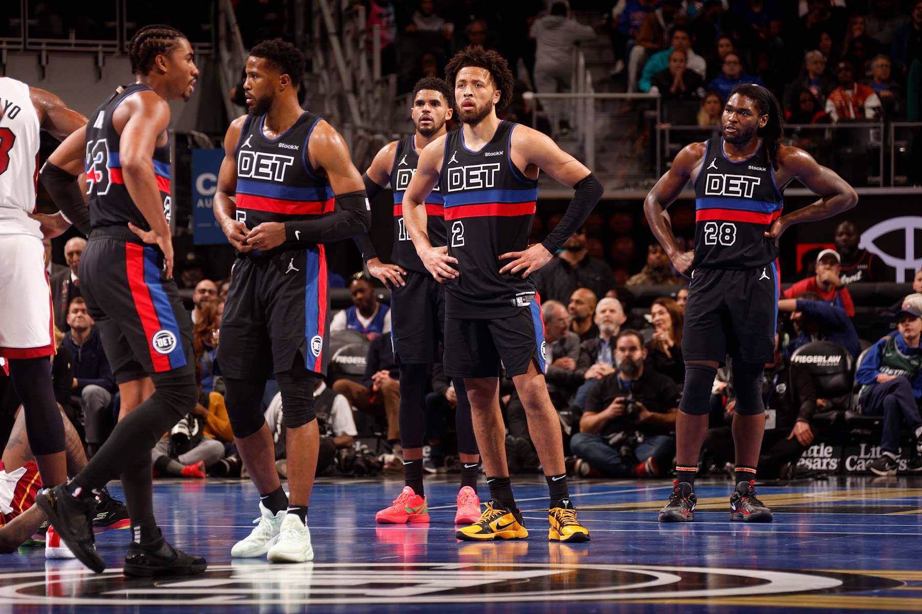 DETROIT, MI - NOVEMBER 12:  Detroit Pistons players look on during the game against the Miami Heat during the Emirates NBA Cup game on November 12, 2024 at Little Caesars Arena in Detroit, Michigan. NOTE TO USER: User expressly acknowledges and agrees that, by downloading and/or using this photograph, User is consenting to the terms and conditions of the Getty Images License Agreement. Mandatory Copyright Notice: Copyright 2024 NBAE (Photo by Brian Sevald/NBAE via Getty Images)
