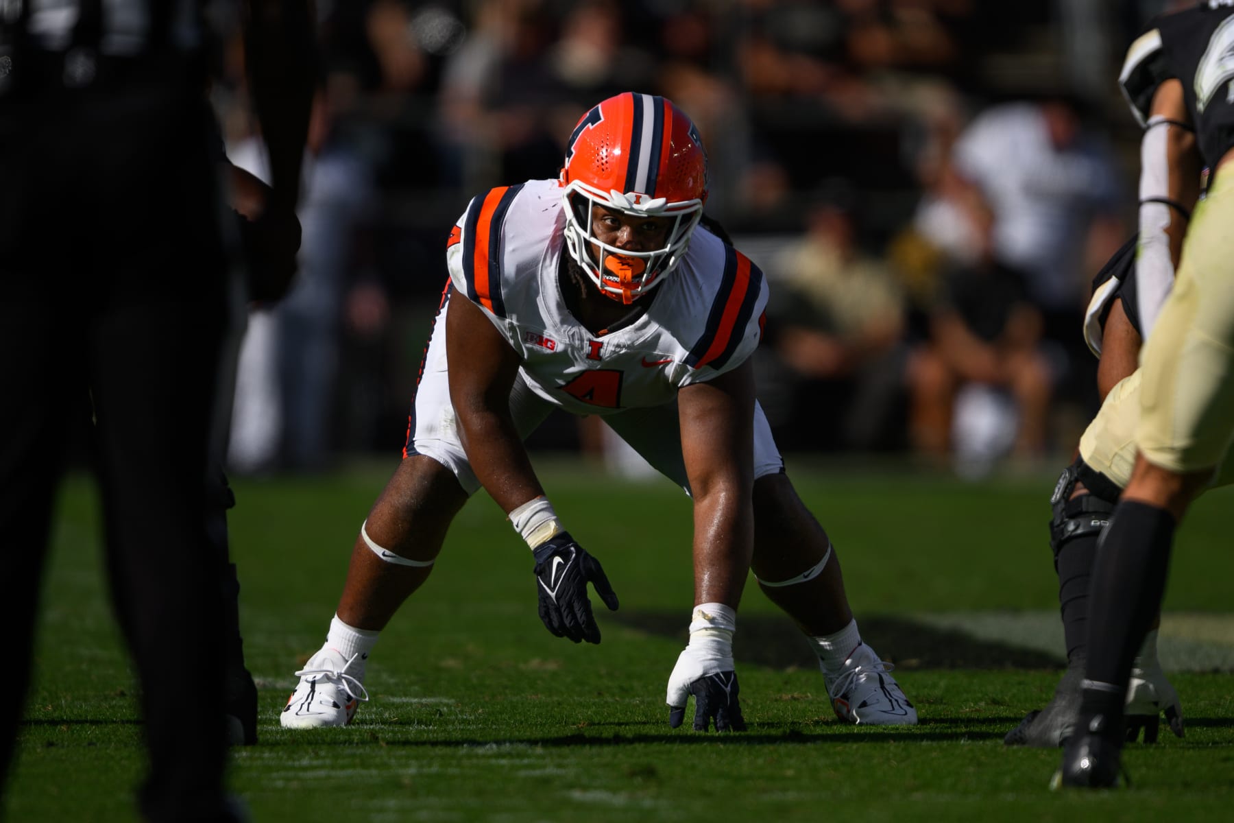 WEST LAFAYETTE, IN - SEPTEMBER 30: Illinois Fighting Illini defensive tackle Jer'Zhan Newton (4) lines up on defense during the college football game between the Purdue Boilermakers and Illinois Fighting Illini on September 29, 2023, at Ross-Ade Stadium in West Lafayette, IN. (Photo by Zach Bolinger/Icon Sportswire via Getty Images)
