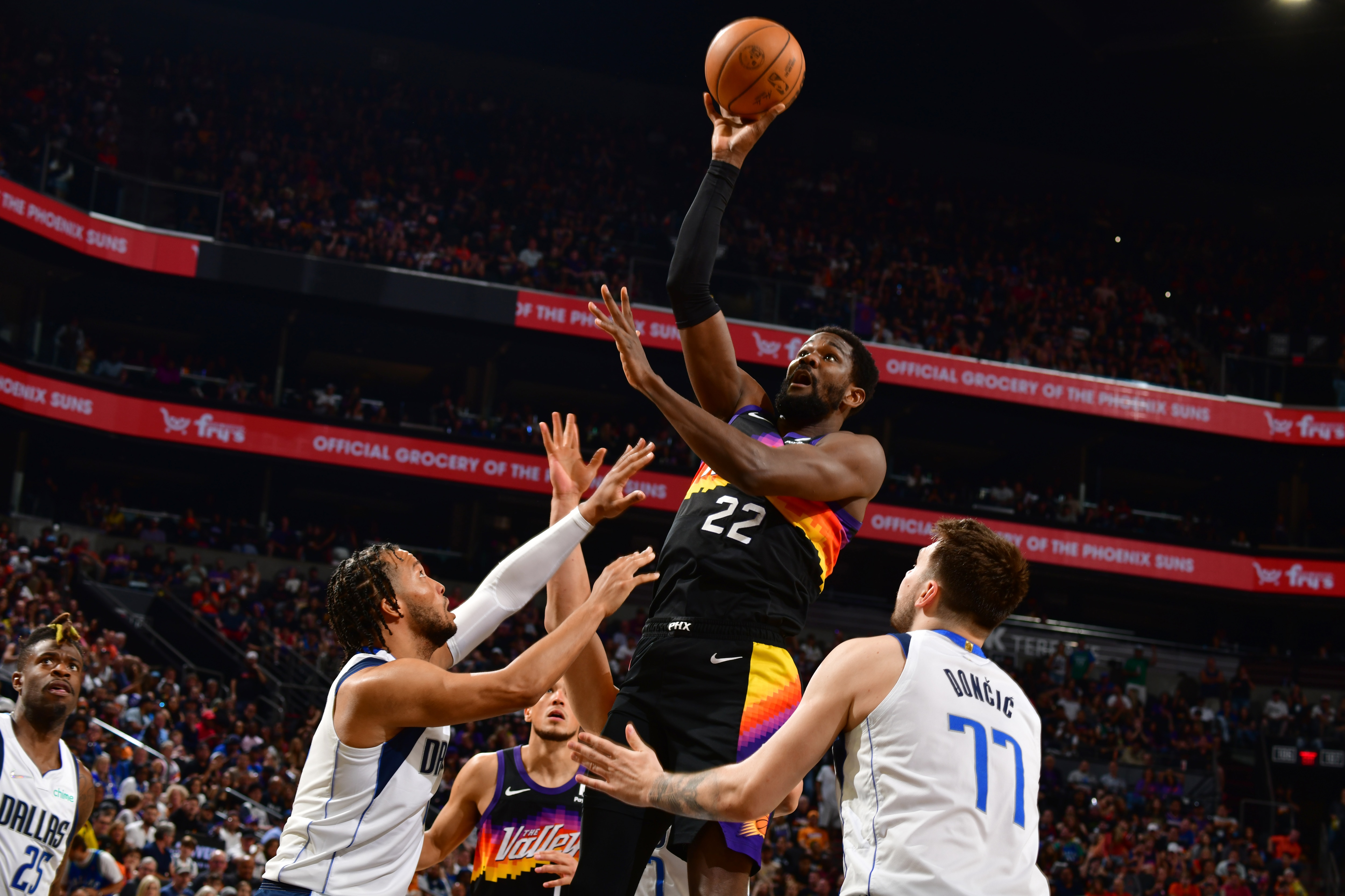 PHOENIX, AZ - MAY 15: Deandre Ayton #22 of the Phoenix Suns shoots the ball against the Dallas Mavericks during Game 7 of the 2022 NBA Playoffs Western Conference Semifinals on May 15, 2022 at Footprint Center in Phoenix, Arizona. NOTE TO USER: User expressly acknowledges and agrees that, by downloading and or using this photograph, user is consenting to the terms and conditions of the Getty Images License Agreement. Mandatory Copyright Notice: Copyright 2022 NBAE (Photo by Barry Gossage/NBAE via Getty Images)