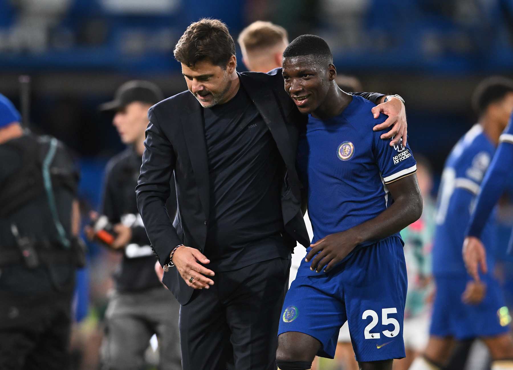 LONDON, ENGLAND - AUGUST 25: Manager Mauricio Pochettino and Moises Caicedo of Chelsea FC celebrate after their team won the Premier League match between Chelsea FC and Luton Town at Stamford Bridge on August 25, 2023 in London, England. (Photo by Sebastian Frej/MB Media/Getty Images) LONDON, ENGLAND - AUGUST 25: Manager Mauricio Pochettino and Moises Caicedo of Chelsea FC celebrate after their team won the Premier League match between Chelsea FC and Luton Town at Stamford Bridge on August 25, 2023 in London, England. (Photo by Sebastian Frej/MB Media/Getty Images)