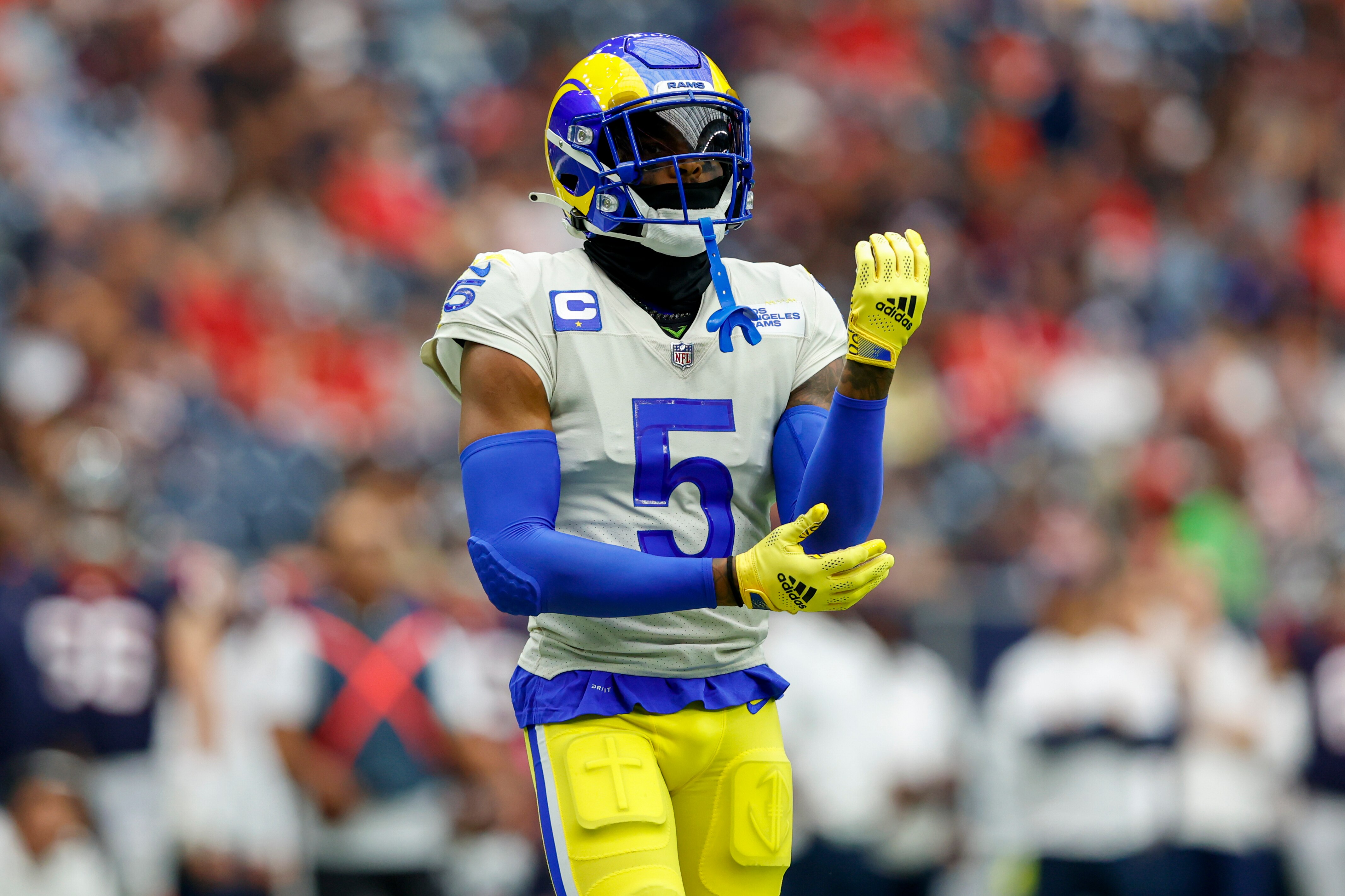 HOUSTON, TX - OCTOBER 31: Los Angeles Rams cornerback Jalen Ramsey (5) during a game between the Los Angeles Rams and the Houston Texans at NRG Stadium on October 31, 2021 in Houston, Texas. (Photo by Jordon Kelly/Icon Sportswire via Getty Images) HOUSTON, TX - OCTOBER 31: Los Angeles Rams cornerback Jalen Ramsey (5) during a game between the Los Angeles Rams and the Houston Texans at NRG Stadium on October 31, 2021 in Houston, Texas. (Photo by Jordon Kelly/Icon Sportswire via Getty Images)