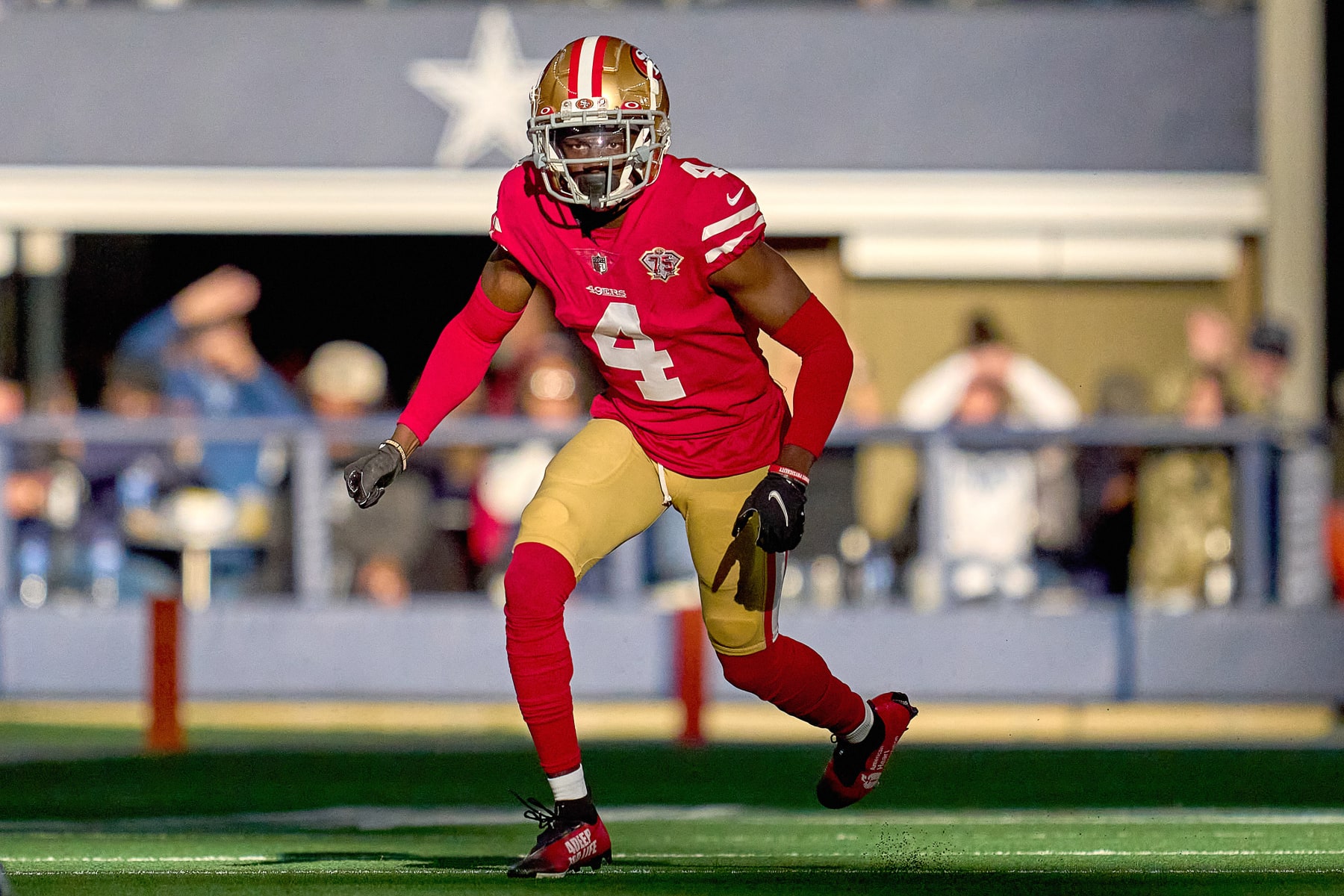 ARLINGTON, TX - JANUARY 16: San Francisco 49ers cornerback Emmanuel Moseley (4) runs during the NFC Wild Card game between the San Francisco 49ers and the Dallas Cowboys on January 16, 2022 at AT&T Stadium in Arlington, TX. (Photo by Robin Alam/Icon Sportswire via Getty Images)