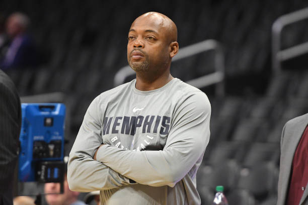 LOS ANGELES, CA - NOVEMBER 04: Memphis Grizzlies Assistant Coach Nick Van Exel looks on before an NBA game between the Memphis Grizzlies and the Los Angeles Clippers on November 4, 2017 at STAPLES Center in Los Angeles, CA (Photo by Brian Rothmuller/Icon Sportswire via Getty Images)