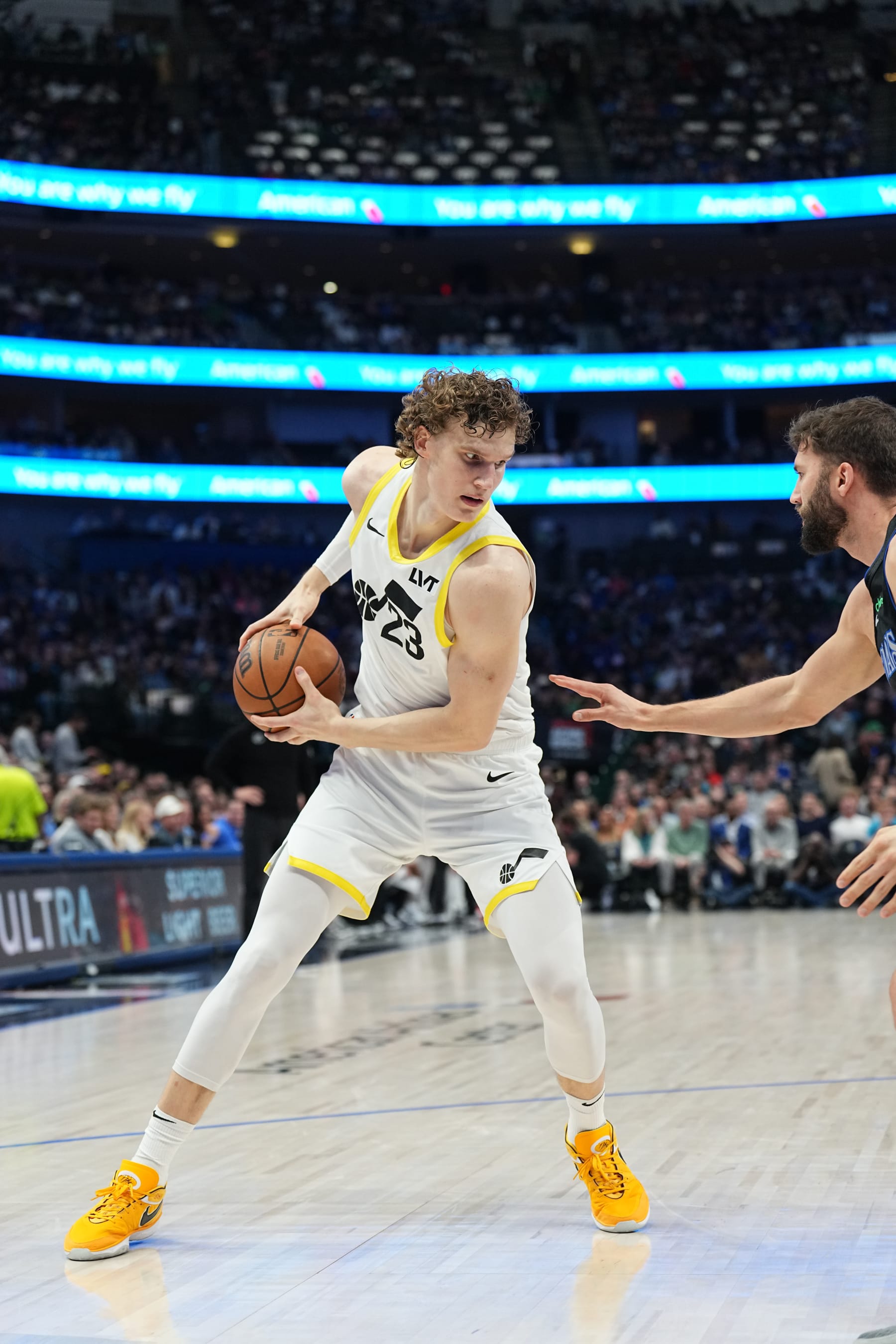 DALLAS, TX - MARCH 21: Lauri Markkanen #23 of the Utah Jazz handles the ball during the game against the Dallas Mavericks on March 21, 2024 at the American Airlines Center in Dallas, Texas. NOTE TO USER: User expressly acknowledges and agrees that, by downloading and or using this photograph, User is consenting to the terms and conditions of the Getty Images License Agreement. Mandatory Copyright Notice: Copyright 2024 NBAE (Photo by Glenn James/NBAE via Getty Images)