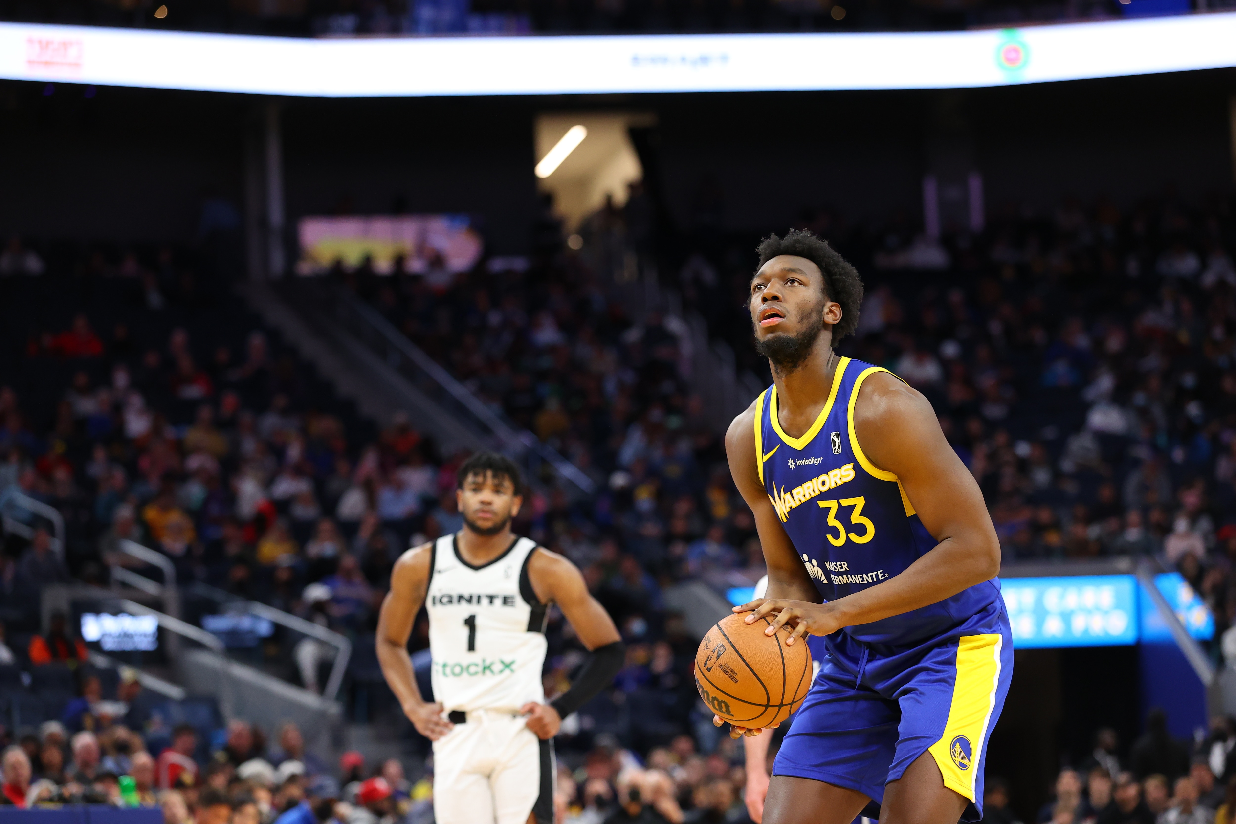 SAN FRANCISCO - MARCH 13: James Wiseman #33 of the Santa Cruz Warriors shoots a free-throw against G League Ignite during the G-League game on March 13, 2022 at Chase Center in San Francisco, California. NOTE TO USER: User expressly acknowledges and agrees that, by downloading and/or using this Photograph, user is consenting to the terms and conditions of the Getty Images License Agreement. Mandatory Copyright Notice: Copyright 2022 NBAE (Photo by Mike Rasay/NBAE via Getty Images)