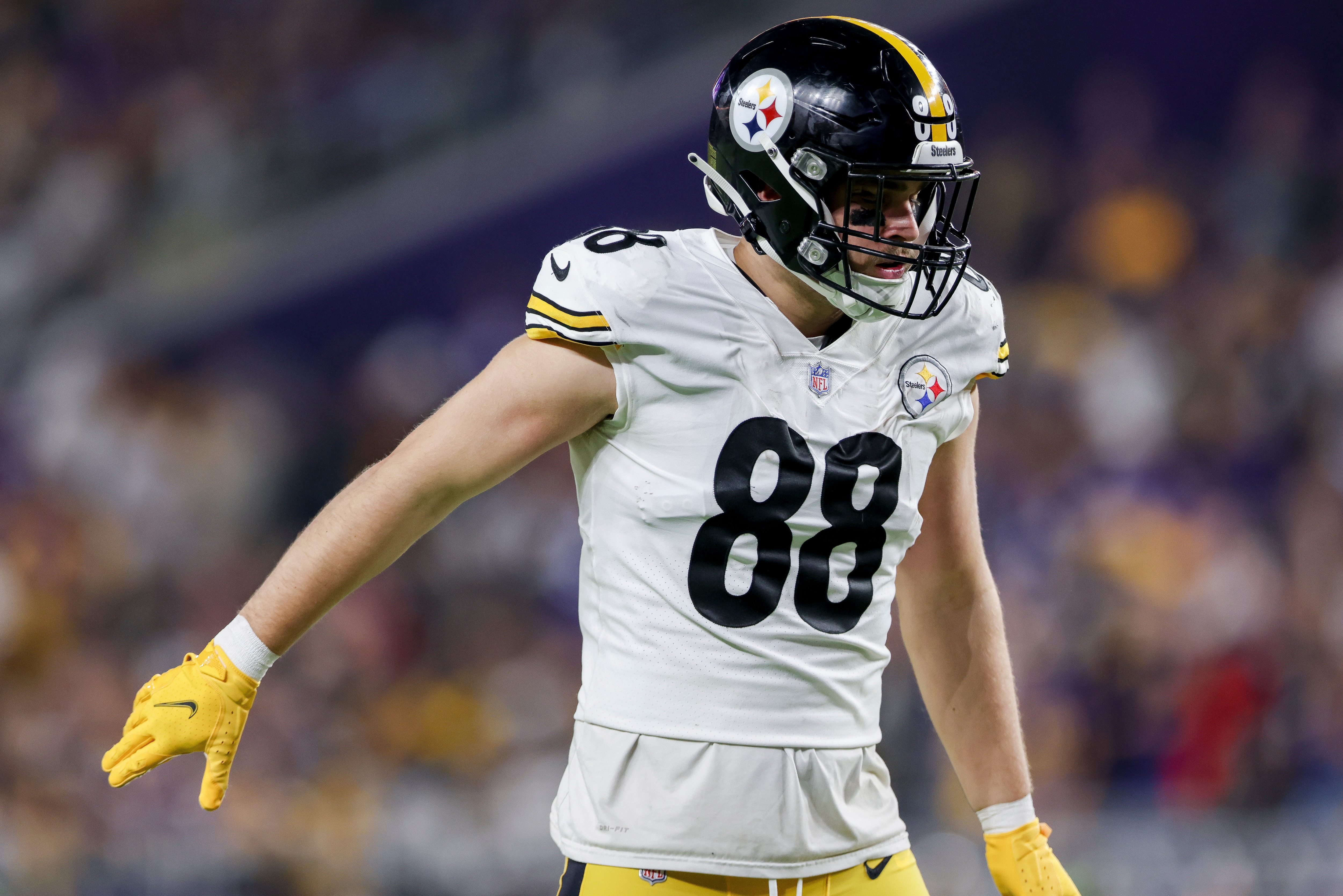Pittsburgh Steelers tight end Pat Freiermuth (88) in action during the second half of an NFL football game against the Minnesota Vikings, Thursday, Dec. 9, 2021 in Minneapolis. Minnesota won 36-28. (AP Photo/Stacy Bengs)