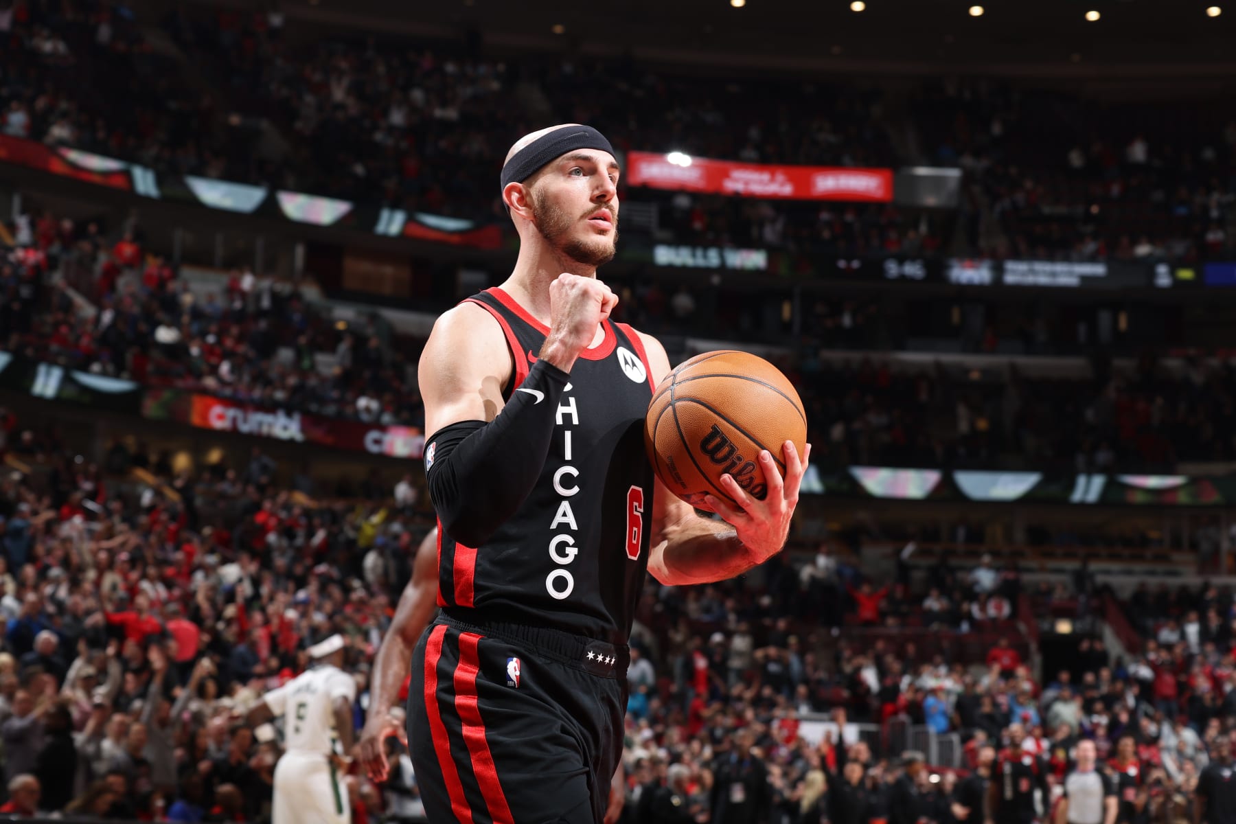 CHICAGO, IL - NOVEMBER 30:  Alex Caruso #6 of the Chicago Bulls looks on during the game on November 30, 2023 at United Center in Chicago, Illinois. NOTE TO USER: User expressly acknowledges and agrees that, by downloading and or using this photograph, User is consenting to the terms and conditions of the Getty Images License Agreement. Mandatory Copyright Notice: Copyright 2023 NBAE (Photo by Jeff Haynes/NBAE via Getty Images)