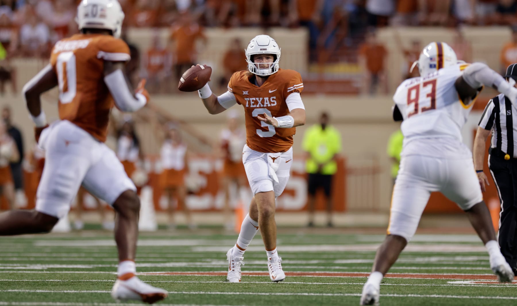 AUSTIN, TEXAS - SEPTEMBER 03: Quinn Ewers #3 of the Texas Longhorns looks to pass in the first half against the Louisiana Monroe Warhawks at Darrell K Royal-Texas Memorial Stadium on September 03, 2022 in Austin, Texas. (Photo by Tim Warner/Getty Images)