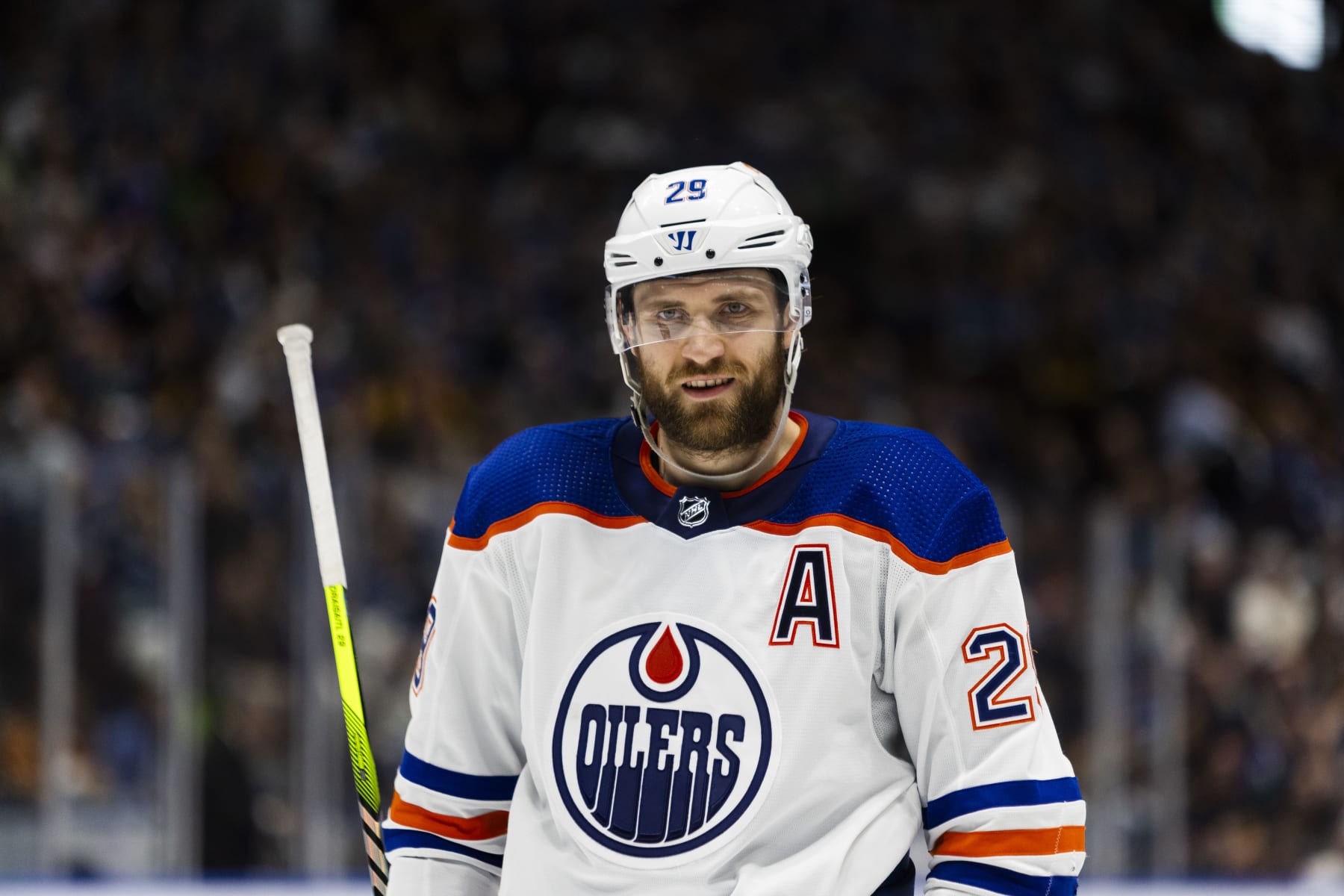 VANCOUVER, BC - MAY 16: Edmonton Oilers center Leon Draisaitl (29) during Game Five of the Second Round of the 2024 Stanley Cup playoffs between the Edmonton Oilers and the Vancouver Canucks on May 16, 2024, at Rogers Arena in Vancouver, B.C. (Photo by Jamie Douglas/Icon Sportswire via Getty Images)