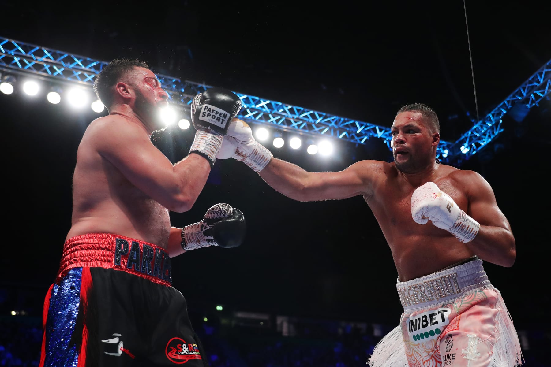 MANCHESTER, ENGLAND - SEPTEMBER 24: Joe Joyce punches Joseph Parker during the Vacant WBO Interim World Heavyweight Championship fight between Joe Joyce and Joseph Parker at AO Arena on September 24, 2022 in Manchester, England. (Photo by Alex Livesey/Getty Images)