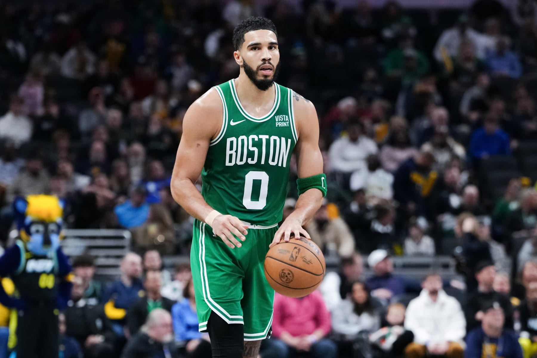 INDIANAPOLIS, INDIANA - JANUARY 06: Jayson Tatum #0 of the Boston Celtics dribbles the ball in the fourth quarter against the Indiana Pacers at Gainbridge Fieldhouse on January 06, 2024 in Indianapolis, Indiana. NOTE TO USER: User expressly acknowledges and agrees that, by downloading and or using this photograph, User is consenting to the terms and conditions of the Getty Images License Agreement. (Photo by Dylan Buell/Getty Images)