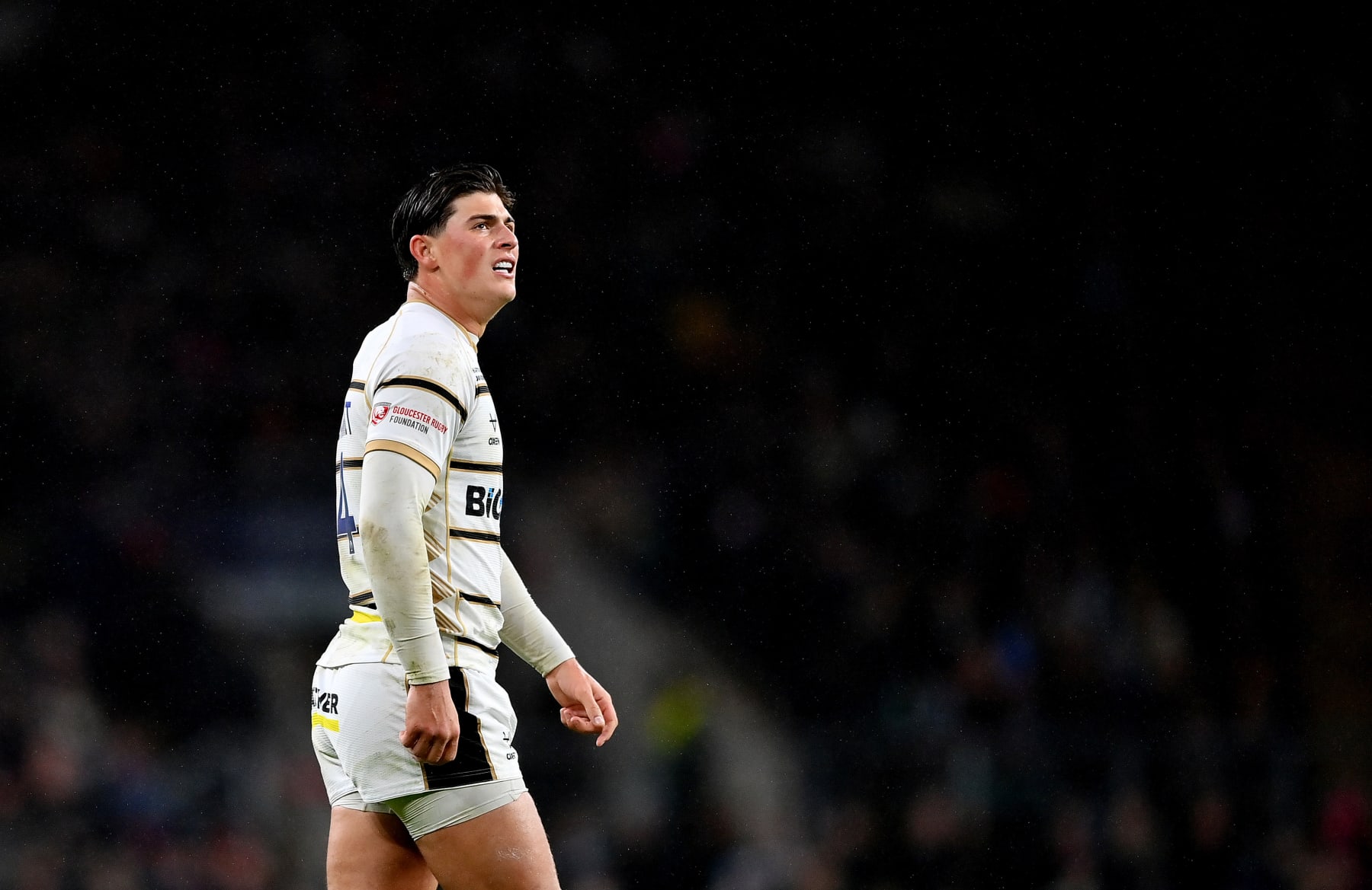 LONDON, ENGLAND - DECEMBER 30: Louis Rees-Zammit of Gloucester Rugby looks on during the Gallagher Premiership Rugby Big Game 15 match between Harlequins and Gloucester Rugby at Twickenham Stadium on December 30, 2023 in London, England. (Photo by Patrick Khachfe/Getty Images)