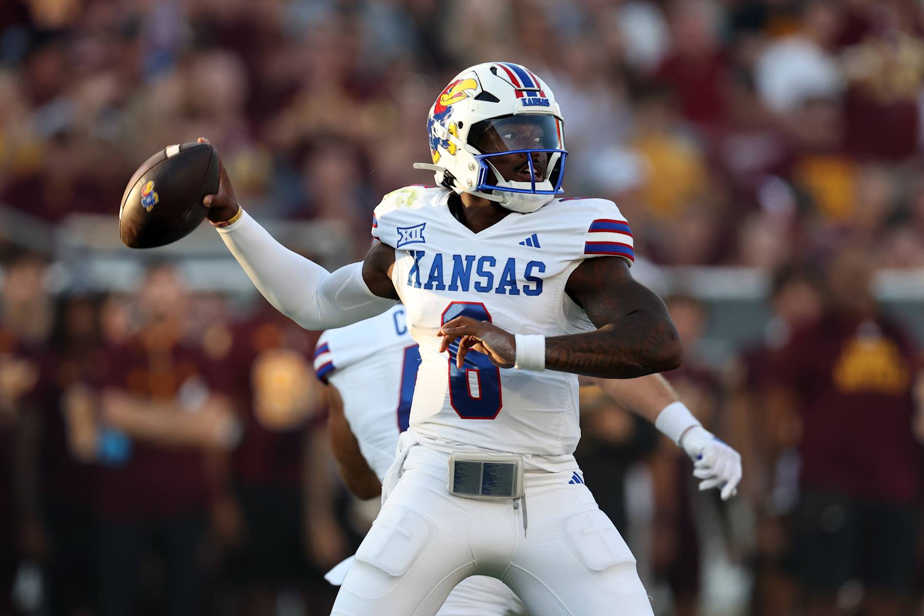 Quarterback Jalon Daniels #6 of the Kansas Jayhawks