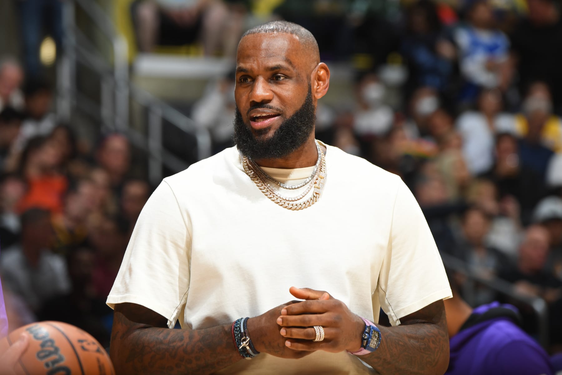 LOS ANGELES, CA - MARCH 23: LeBron James #6 of the Los Angeles Lakers looks on during the game against the Philadelphia 76ers on March 23, 2022 at Crypto.Com Arena in Los Angeles, California. NOTE TO USER: User expressly acknowledges and agrees that, by downloading and/or using this Photograph, user is consenting to the terms and conditions of the Getty Images License Agreement. Mandatory Copyright Notice: Copyright 2022 NBAE (Photo by Andrew D. Bernstein/NBAE via Getty Images)