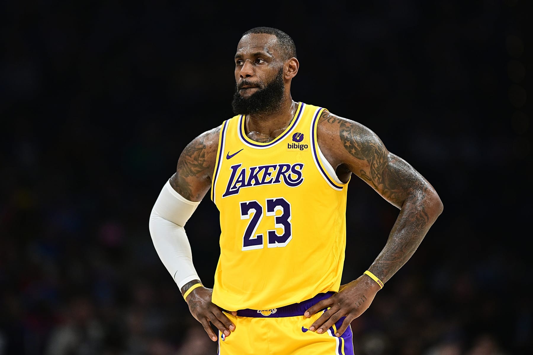 OKLAHOMA CITY, OKLAHOMA - NOVEMBER 30: Lebron James #23 of the Los Angeles Lakers during the first half against the Oklahoma City Thunder at Paycom Center on November 30, 2023 in Oklahoma City, Oklahoma. NOTE TO USER: User expressly acknowledges and agrees that, by downloading and or using this Photograph, user is consenting to the terms and conditions of the Getty Images License Agreement. (Photo by Joshua Gateley/Getty Images)