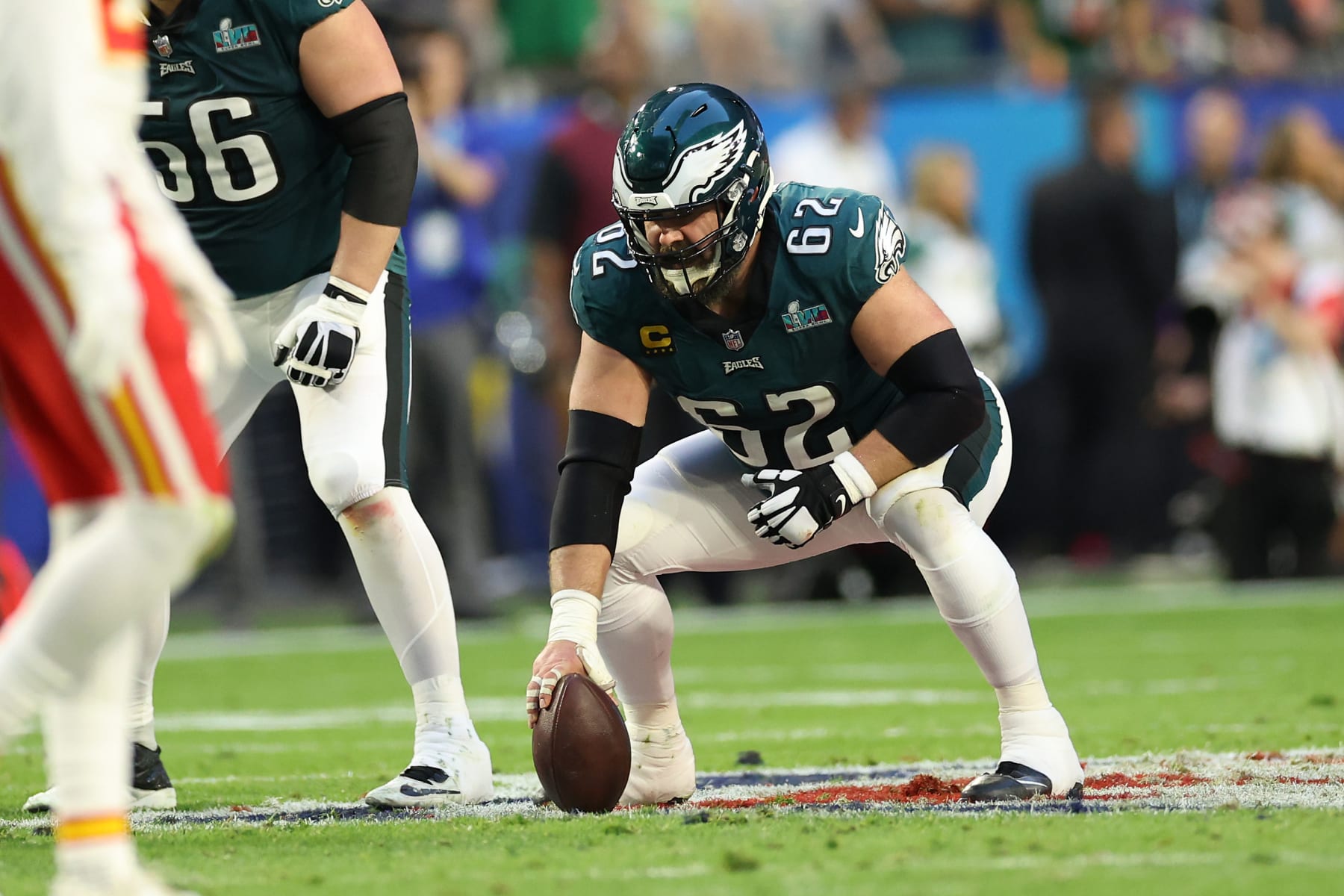 GLENDALE, ARIZONA - FEBRUARY 12: Jason Kelce #62 of the Philadelphia Eagles prepares to snap the ball against the Kansas City Chiefs during the second quarter in Super Bowl LVII at State Farm Stadium on February 12, 2023 in Glendale, Arizona. (Photo by Christian Petersen/Getty Images)