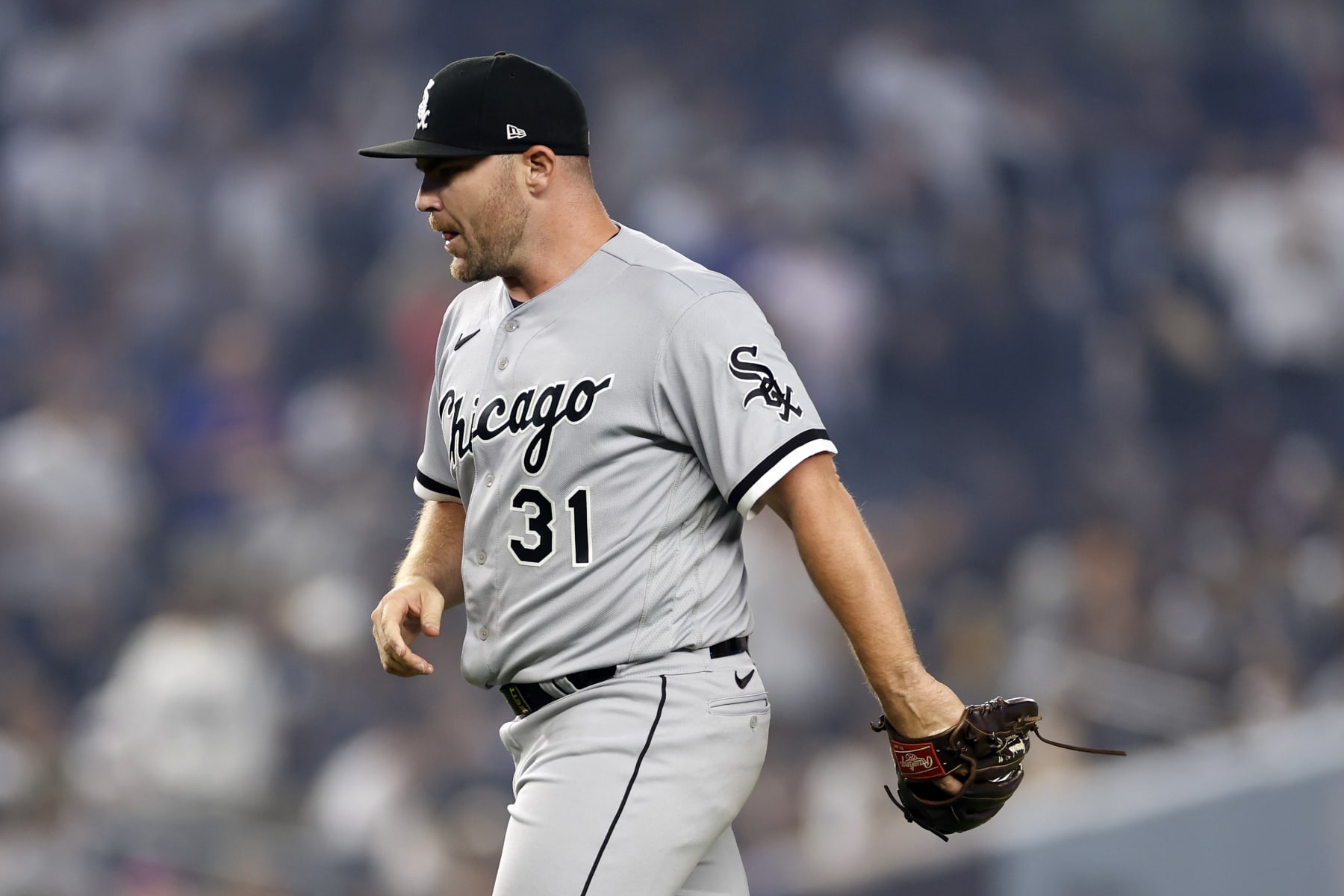 NEW YORK, NEW YORK - JUNE 06: Liam Hendriks #31 of the Chicago White Sox pitches during the ninth inning against the New York Yankees at Yankee Stadium on June 06, 2023 in the Bronx borough of New York City. The White Sox won 3-2. (Photo by Sarah Stier/Getty Images)