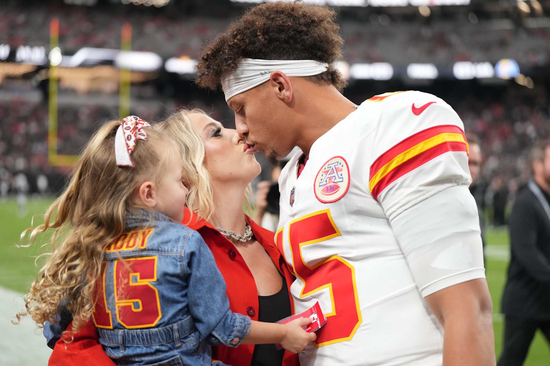 Football: Kansas City Chiefs Patrick Mahomes (15) in action, kisses his wife Brittany and daughter Sterling following game vs Las Vegas Raiders at Allegiant Stadium. 
Las Vegas, CA 10/27/2024 
CREDIT: Erick W. Rasco (Photo by Erick W. Rasco/Sports Illustrated via Getty Images) 
(Set Number: X164632 TK1)