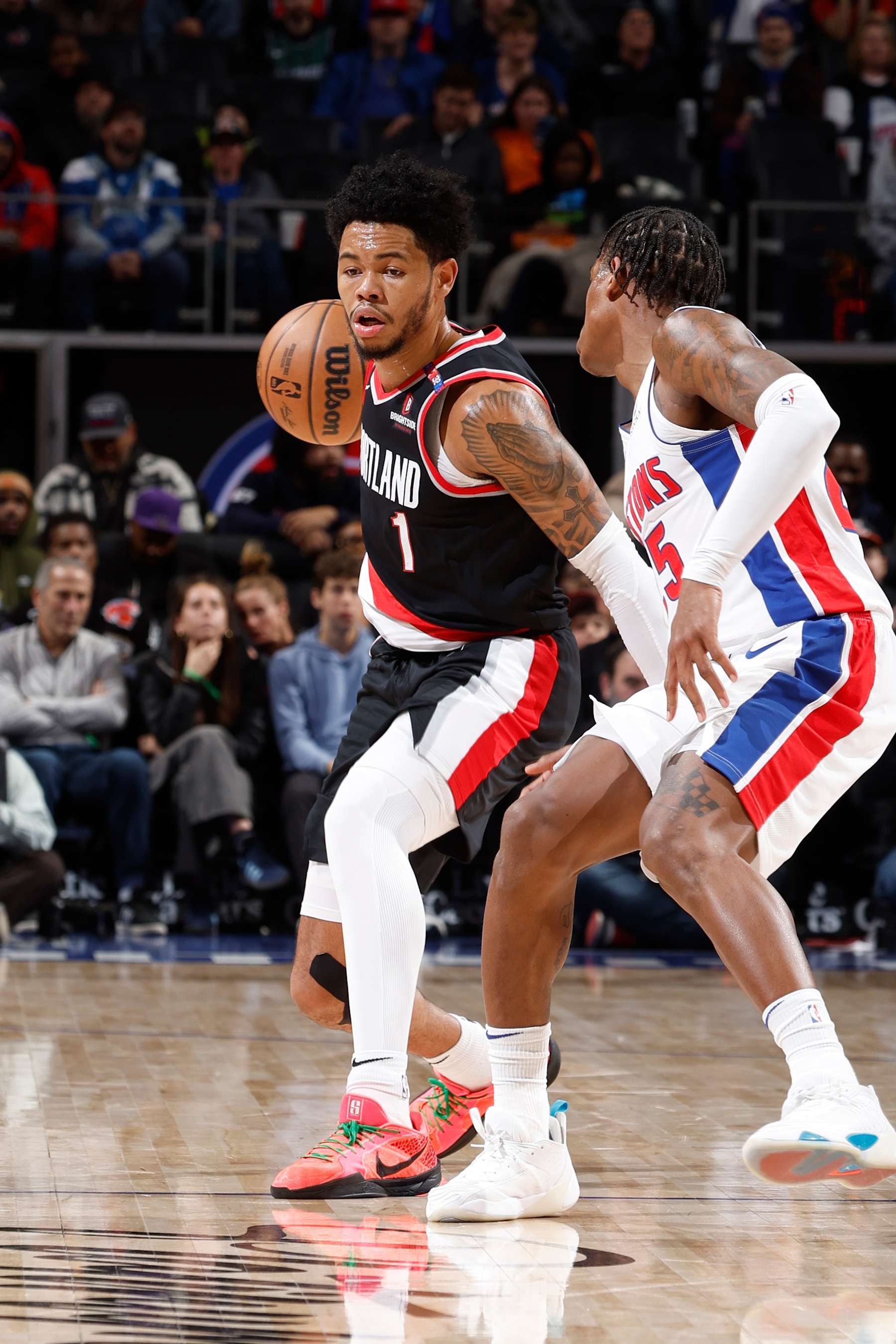 DETROIT, MI - JANUARY 06: Anfernee Simons #1 of the Portland Trail Blazers handles the ball during the game against the Detroit Pistons on January 06, 2025 at Little Caesars Arena in Detroit, Michigan. NOTE TO USER: User expressly acknowledges and agrees that, by downloading and/or using this photograph, User is consenting to the terms and conditions of the Getty Images License Agreement. Mandatory Copyright Notice: Copyright 2024 NBAE (Photo by Brian Sevald/NBAE via Getty Images)