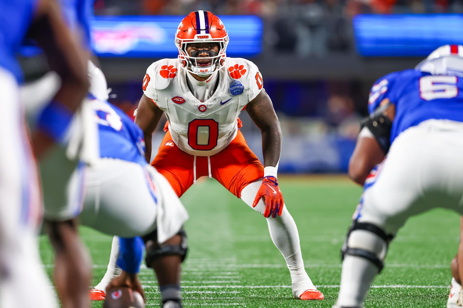 CHARLOTTE, NORTH CAROLINA - DECEMBER 07: Barrett Carter #0 of the Clemson Tigers reads the offense during the first half of the ACC Championship game against the Southern Methodist Mustangs at Bank of America Stadium on December 07, 2024 in Charlotte, North Carolina. (Photo by David Jensen/Getty Images)