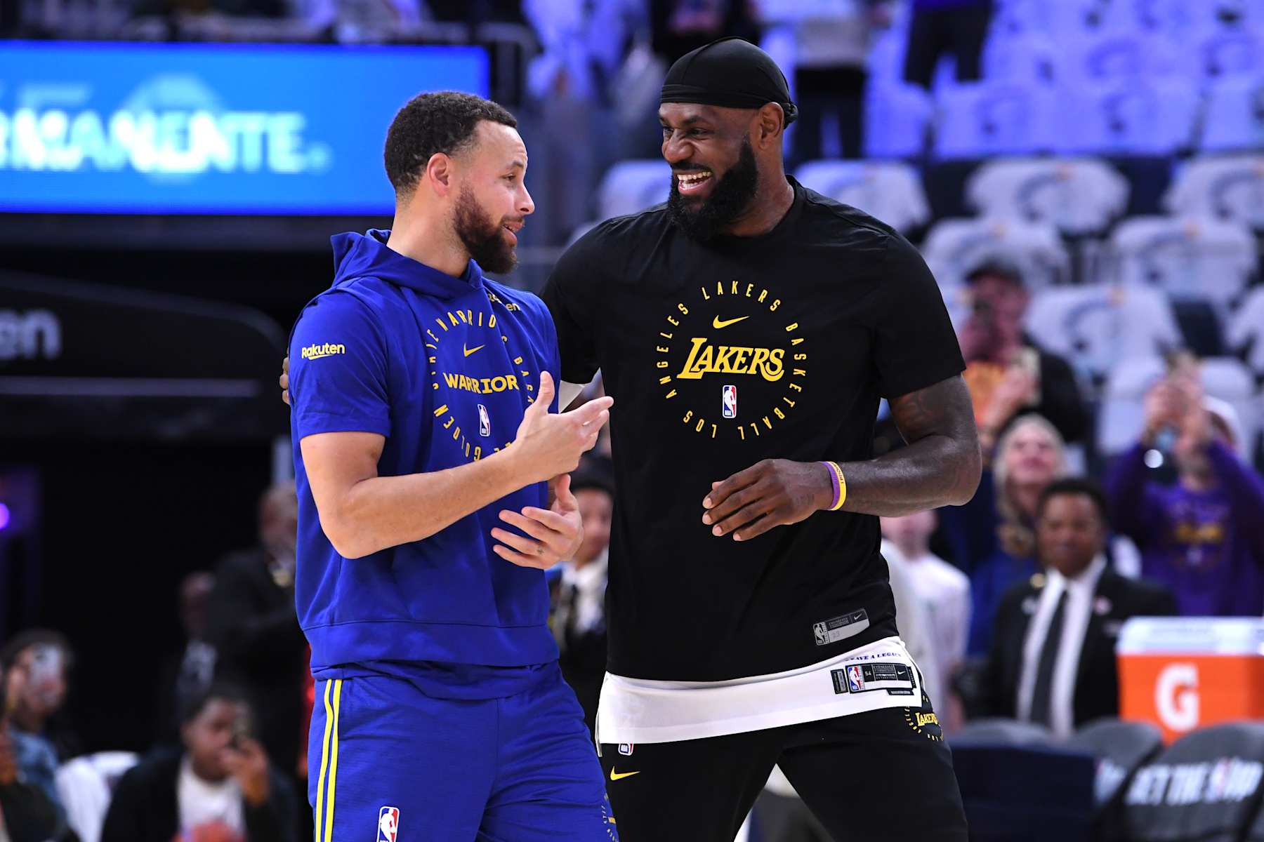 SAN FRANCISCO, CA - DECEMBER 25: LeBron James #23 of the Los Angeles Lakers and Stephen Curry #30 of the Golden State Warriors talk before the game on December 25, 2024 at Chase Center in San Francisco, California. NOTE TO USER: User expressly acknowledges and agrees that, by downloading and or using this photograph, user is consenting to the terms and conditions of Getty Images License Agreement. Mandatory Copyright Notice: Copyright 2024 NBAE (Photo by Noah Graham/NBAE via Getty Images)