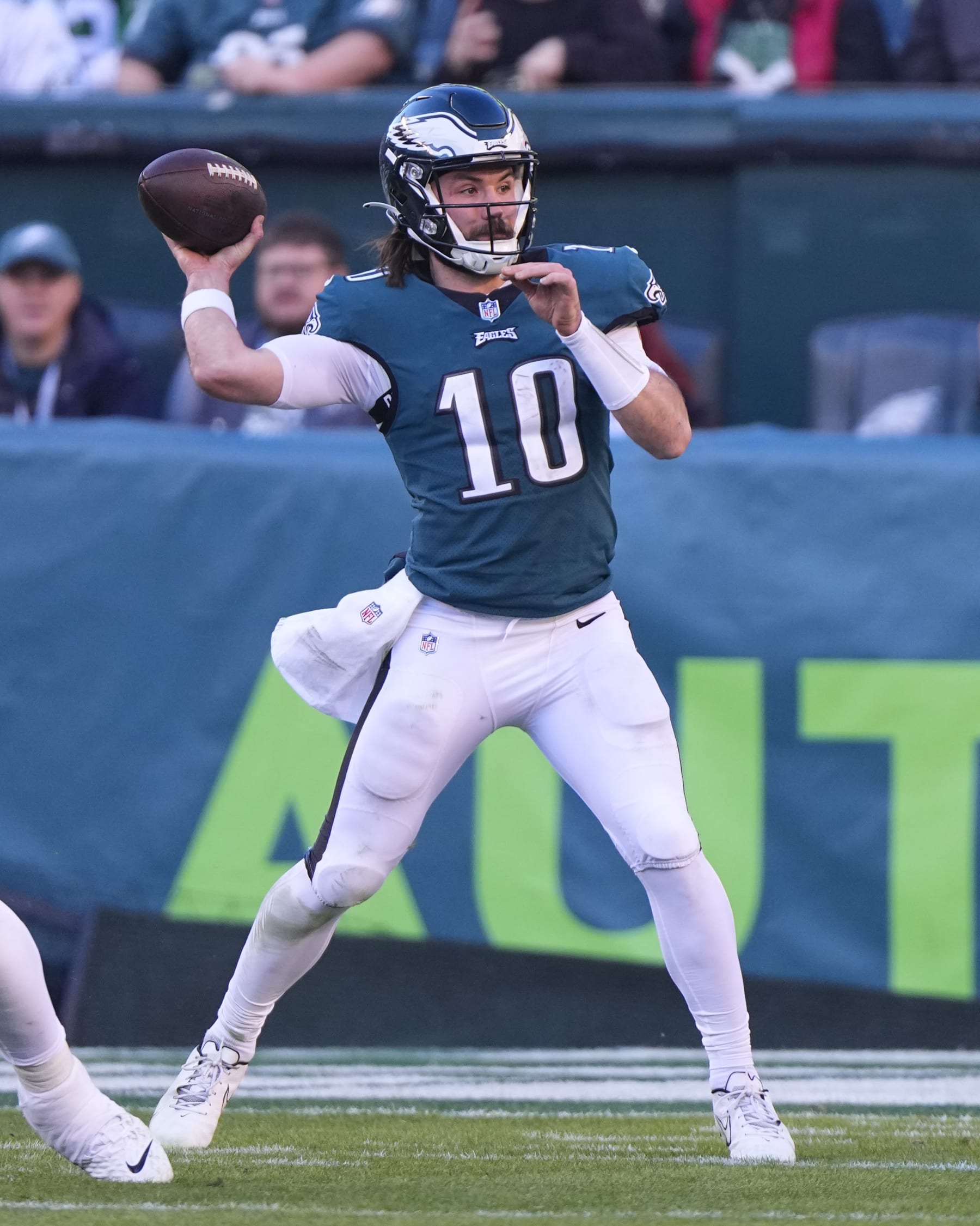 PHILADELPHIA, PA - JANUARY 01: Philadelphia Eagles Quarterback Gardner Minshew (10) throws the ball during the second half of the National Football League game between the New Orleans Saints and the Philadelphia Eagles on January 1, 2023, at Lincoln Financial Field in Philadelphia, PA. (Photo by Gregory Fisher/Icon Sportswire via Getty Images)