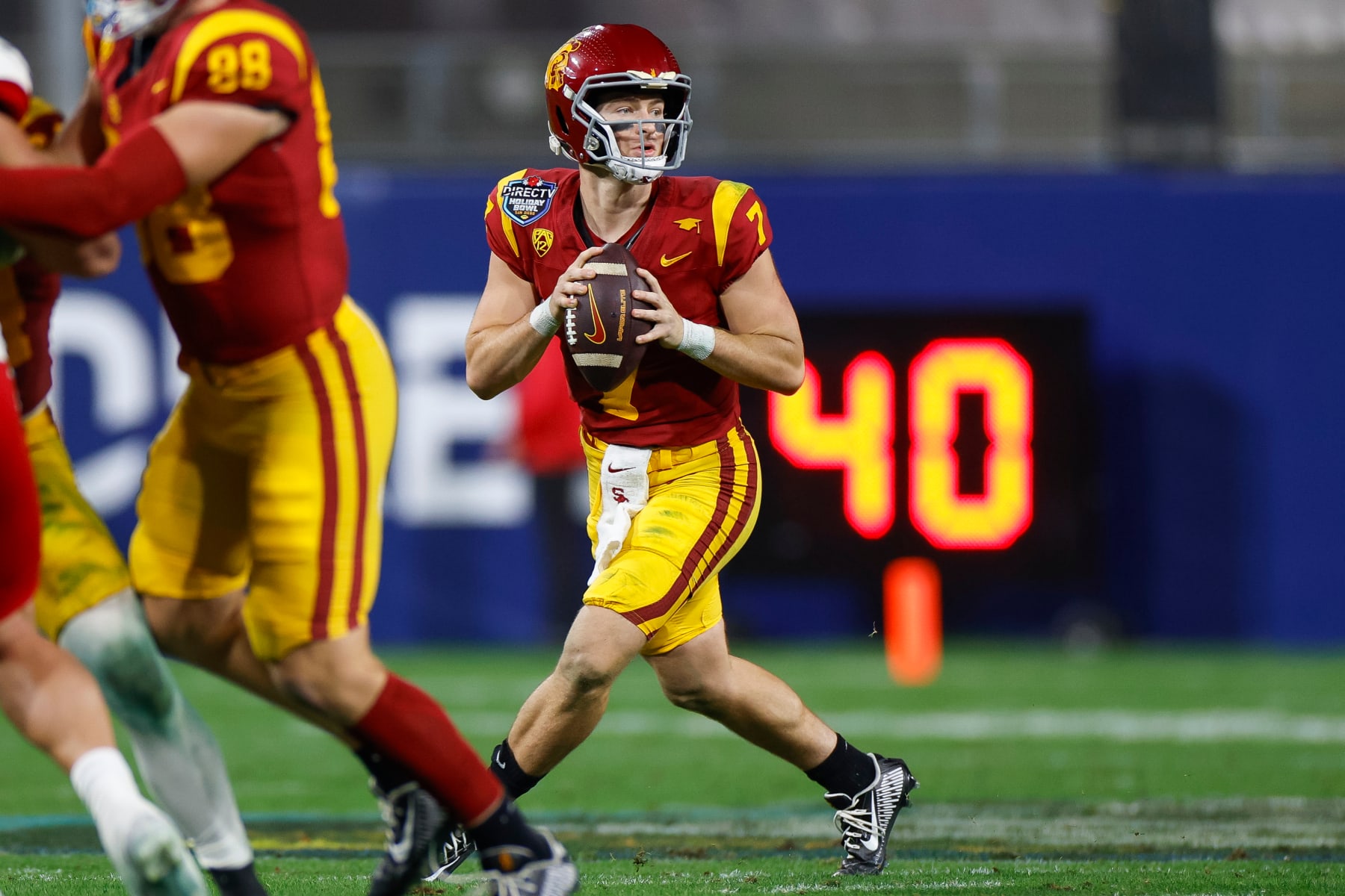 Miller Moss #7 of the USC Trojans