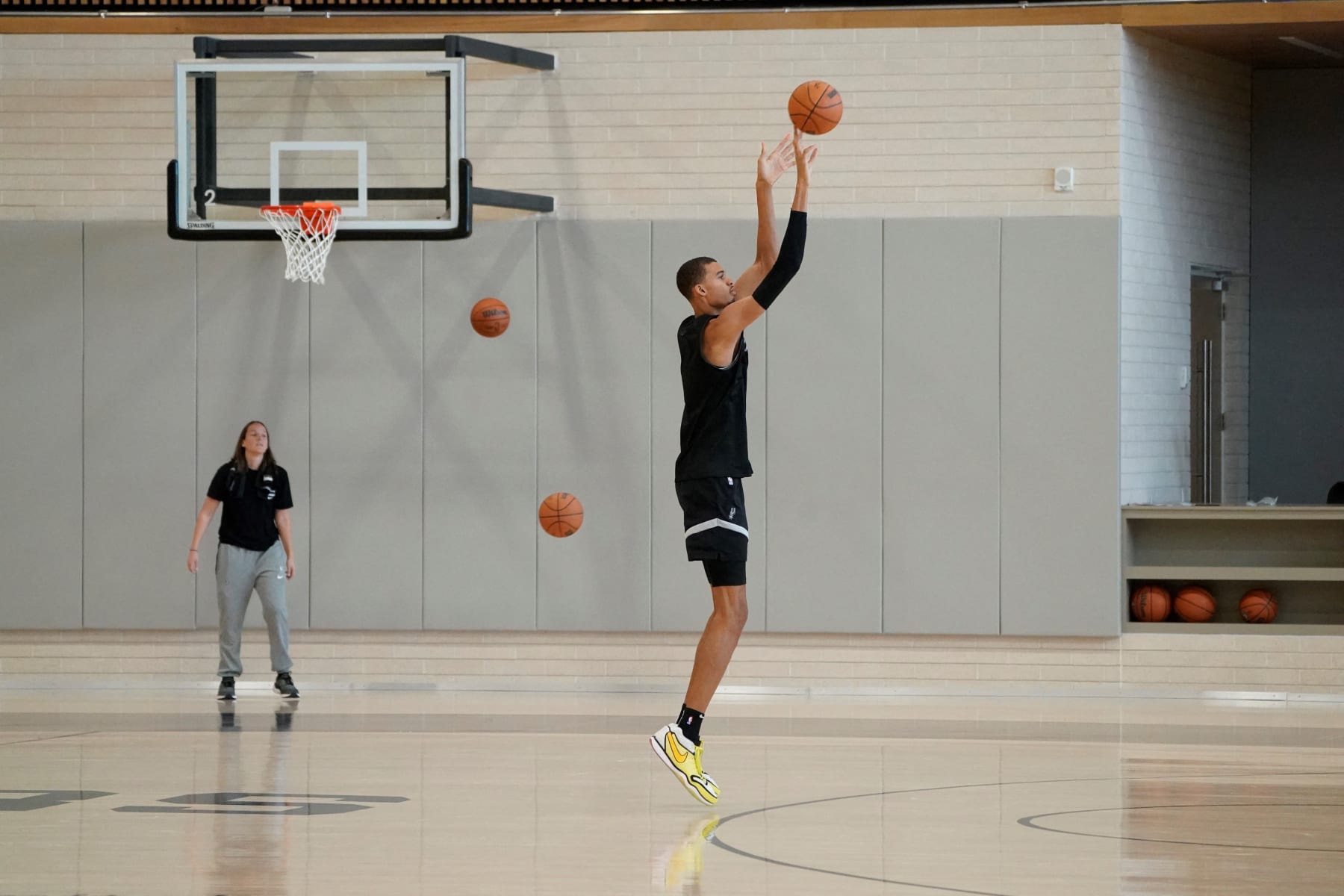 The San Antonio Spurs French center #01 Victor Wembanyama practices on  October 12, 2023 at the San Antonio Spurs "The Rock at La Cantera," which is the franchise's new state-of-the-art practice facility. (Photo by TIMOTHY A. CLARY / AFP) (Photo by TIMOTHY A. CLARY/AFP via Getty Images)