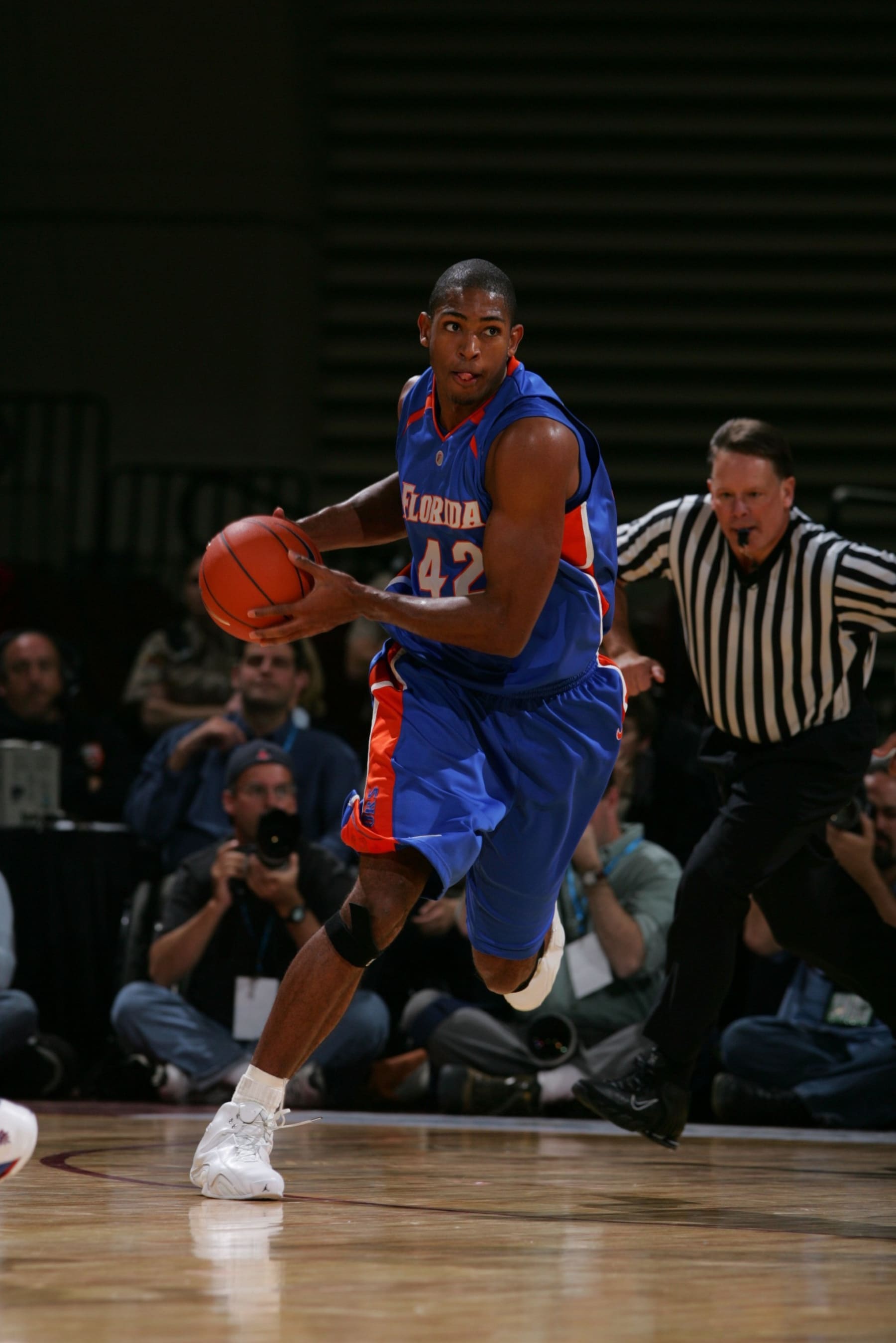 UNITED STATES - NOVEMBER 25:  College Basketball: Las Vegas Holiday Invitational, Florida Al Horford (42) in action vs Kansas, Las Vegas, NV 11/25/2006  (Photo by Greg Nelson/Sports Illustrated via Getty Images)  (SetNumber: X77121 TK1 R2)