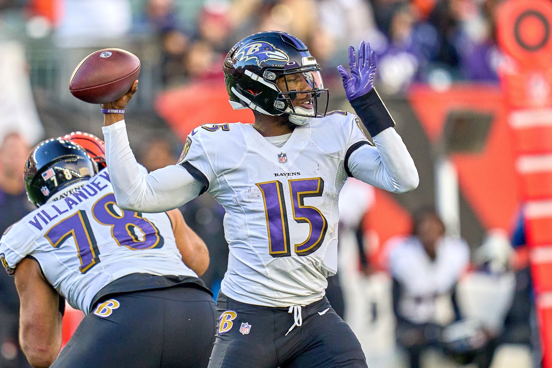 CINCINNATI, OH - DECEMBER 26: Baltimore Ravens quarterback Josh Johnson (15) throws the football during a game between the Cincinnati Bengals and the Baltimore Ravens on December 26, 2021, at Paul Brown Stadium in Cincinnati, OH. (Photo by Robin Alam/Icon Sportswire via Getty Images)