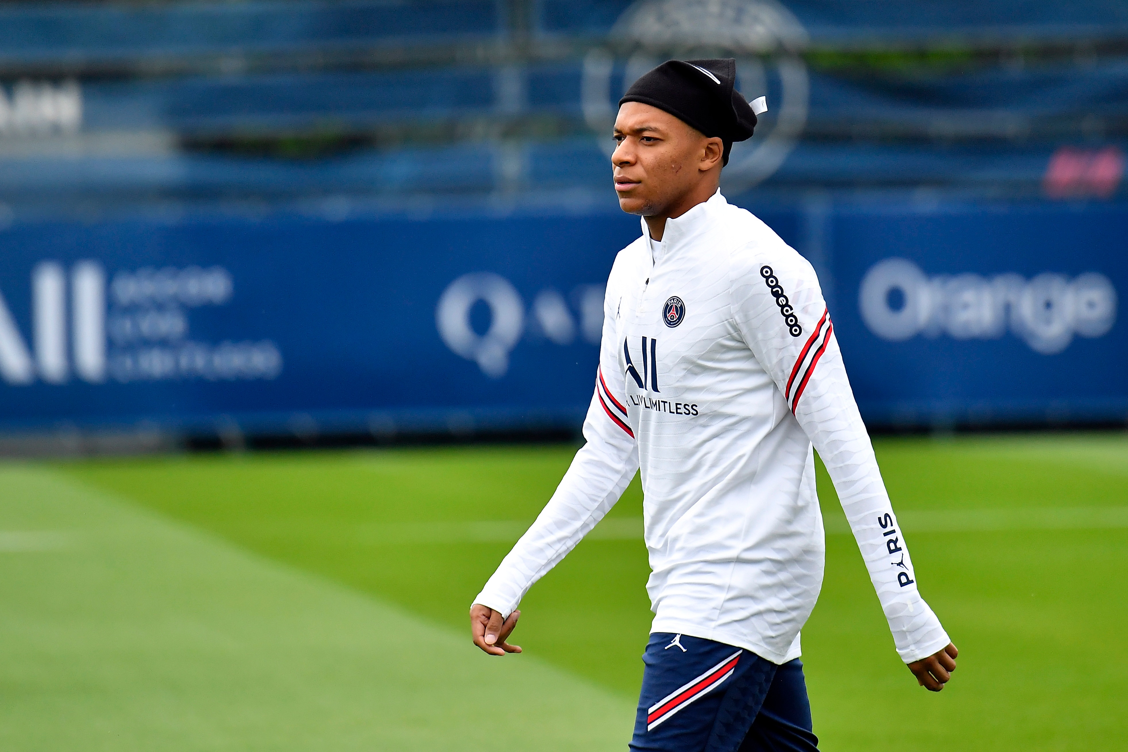 PARIS, FRANCE - AUGUST 19: Kylian Mbappe looks on during a Paris Saint-Germain training session at Ooredoo Center on August 19, 2021 in Paris, France. (Photo by Aurelien Meunier - PSG/PSG via Getty Images)