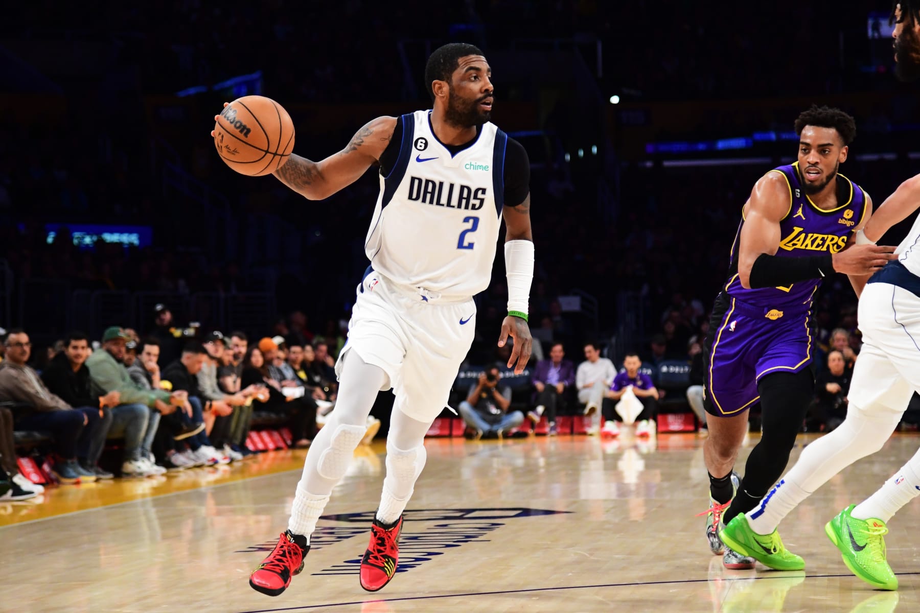 LOS ANGELES, CA -MARCH 17: Kyrie Irving #2 of the Dallas Mavericks drives to the basket during the game against the Los Angeles Lakers on March 17, 2023 at Crypto.Com Arena in Los Angeles, California. NOTE TO USER: User expressly acknowledges and agrees that, by downloading and/or using this Photograph, user is consenting to the terms and conditions of the Getty Images License Agreement. Mandatory Copyright Notice: Copyright 2023 NBAE (Photo by Adam Pantozzi/NBAE via Getty Images)