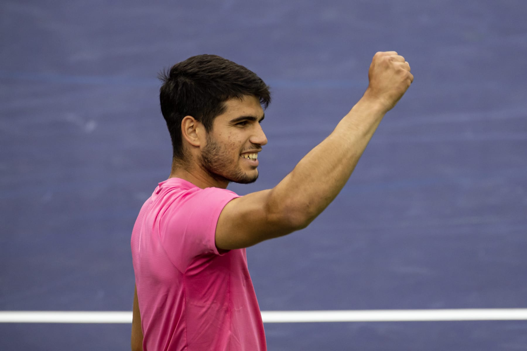INDIAN WELLS, CALIFORNIA - MARCH 18: Carlos Alcaraz of Spain puts on his Rolex watch after his victory over Jannik Sinner of Italy in the semi-final of the BNP Paribas Open on March 18, 2023 in Indian Wells, California. (Photo by Mike Frey/Getty Images)