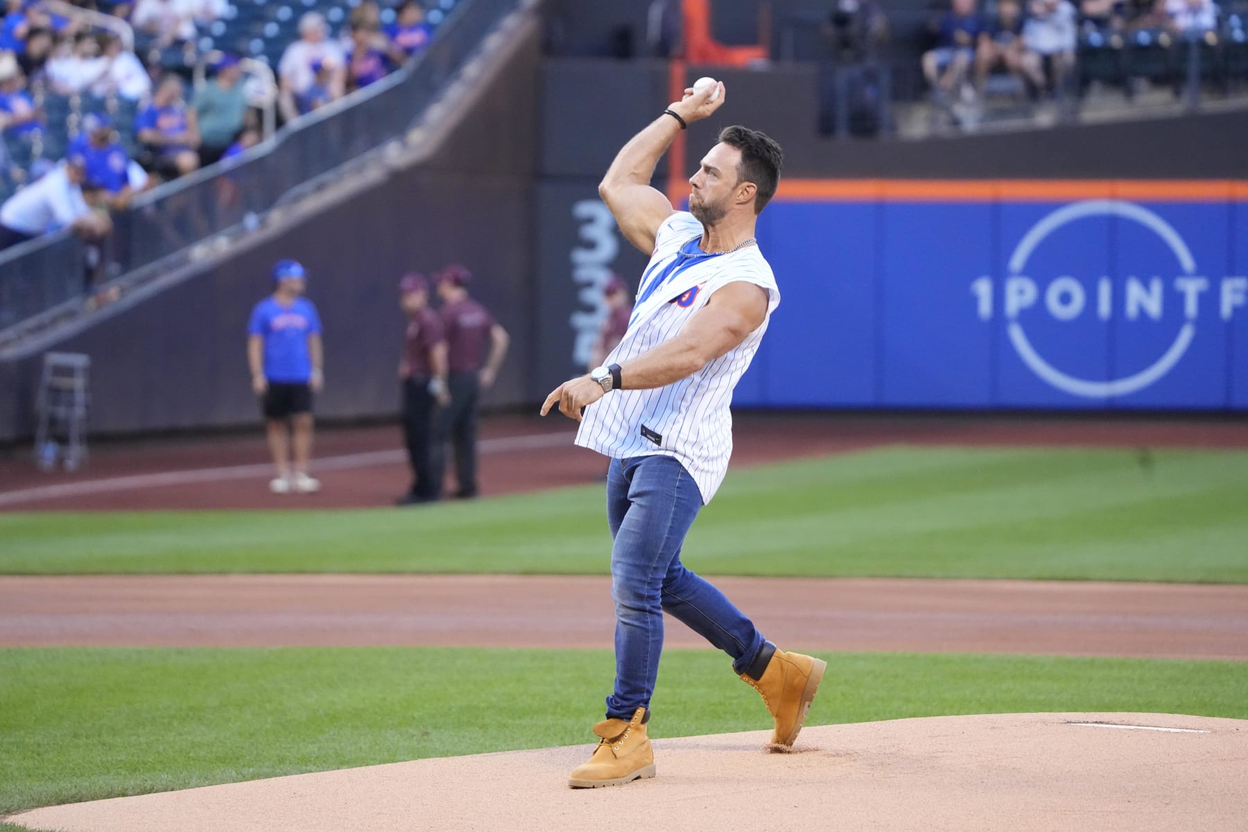 FLUSHING, NY - AUGUST 08: Professional Wrestler LA Knight throws out the first pitch prior to the Major League Baseball game between the Chicago Cubs and the New York Mets on August 8, 2023, at Citi Field in Flushing, NY. (Photo by Gregory Fisher/Icon Sportswire via Getty Images)
