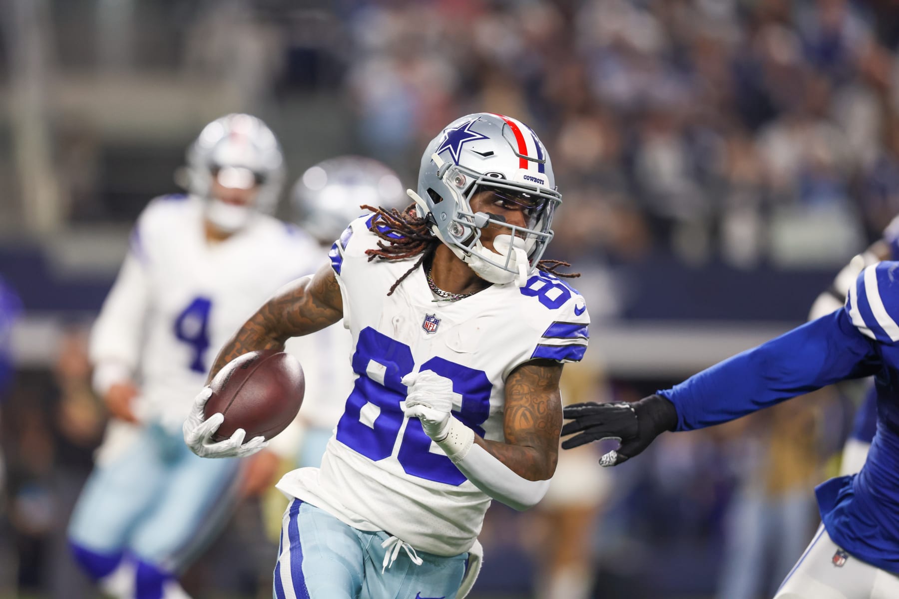 ARLINGTON, TX - DECEMBER 04: Dallas Cowboys wide receiver CeeDee Lamb (88) carries the ball during the game between the Dallas Cowboys and the Indianapolis Colts on December 4, 2022 at AT&T Stadium in Dallas, TX. (Photo by George Walker/Icon Sportswire via Getty Images)