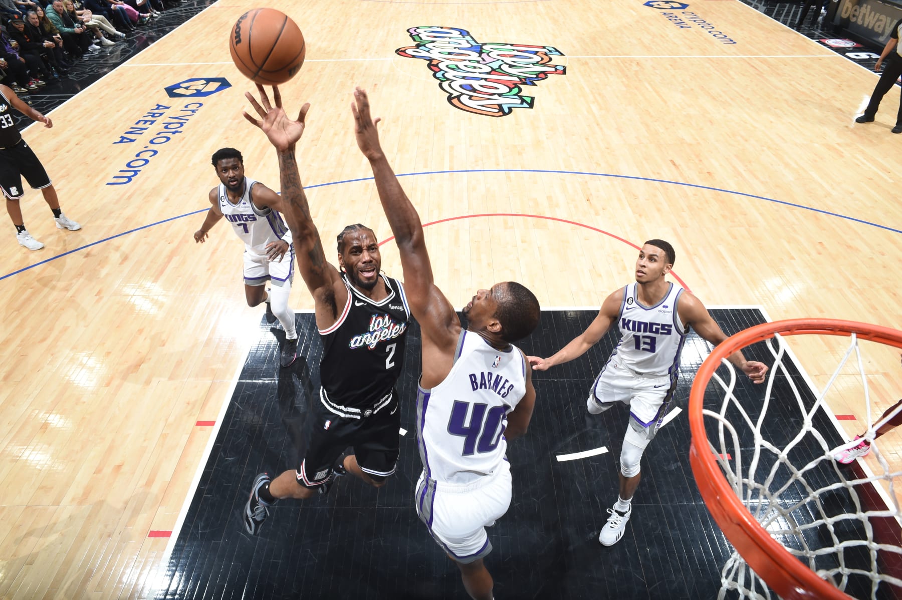 LOS ANGELES, CA - FEBRUARY 24: Kawhi Leonard #2 of the LA Clippers drives to the basket during the game against the Sacramento Kings on February 24, 2023 at Crypto.Com Arena in Los Angeles, California. NOTE TO USER: User expressly acknowledges and agrees that, by downloading and/or using this Photograph, user is consenting to the terms and conditions of the Getty Images License Agreement. Mandatory Copyright Notice: Copyright 2023 NBAE (Photo by Adam Pantozzi/NBAE via Getty Images)