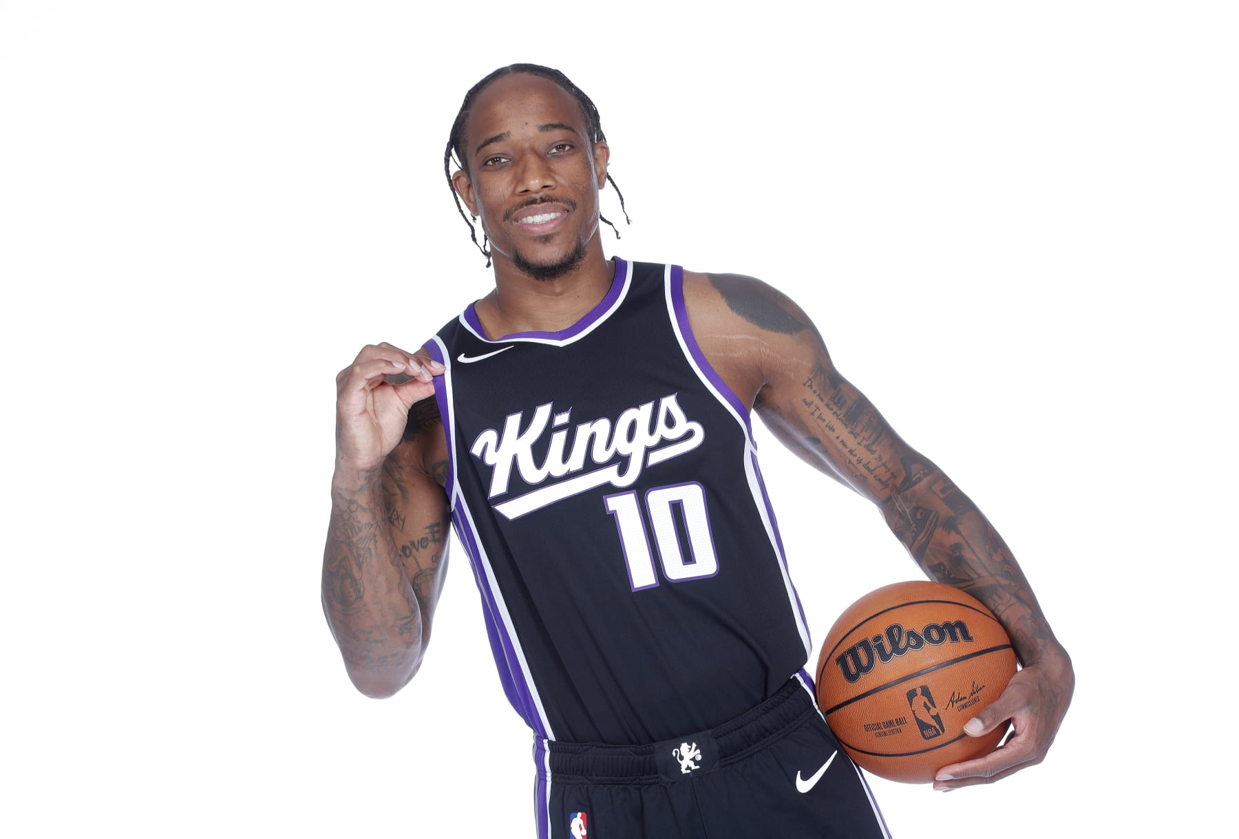 SACRAMENTO, CA - JULY 9: DeMar DeRozan #10 of the Sacramento Kings poses for a portrait on July 9, 2024 at the Golden 1 Center in Sacramento, California. NOTE TO USER: User expressly acknowledges and agrees that, by downloading and/or using this Photograph, user is consenting to the terms and conditions of the Getty Images License Agreement. Mandatory Copyright Notice: Copyright 2024 NBAE (Photo by Rocky Widner/NBAE via Getty Images)