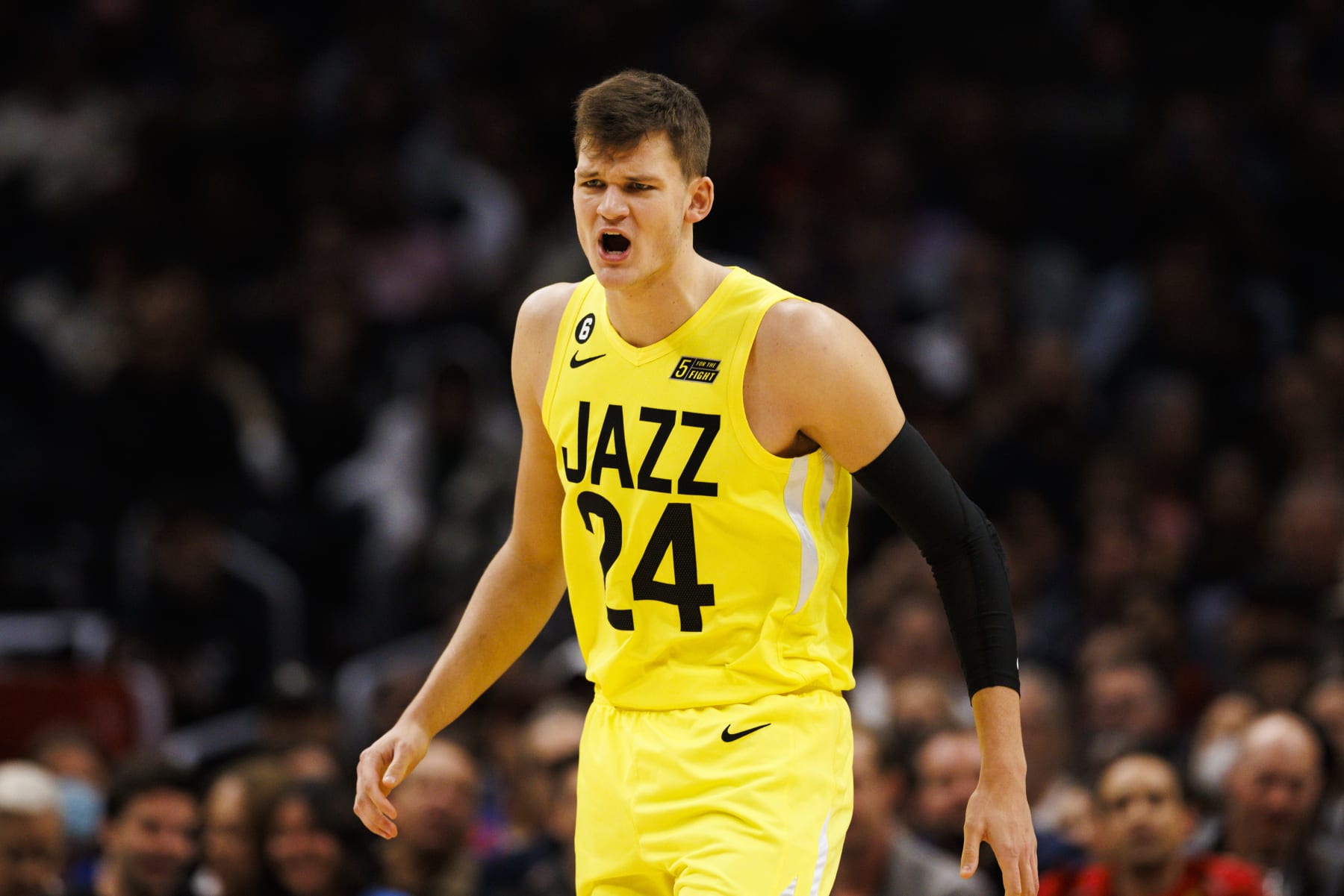 LOS ANGELES, CA - NOVEMBER 21: Utah Jazz center Walker Kessler (24) during an NBA basketball game between the Utah Jazz and the LA Clippers on November 21, 2022 at Crypto.com Arena in Los Angeles, CA. (Photo by Ric Tapia/Icon Sportswire via Getty Images)