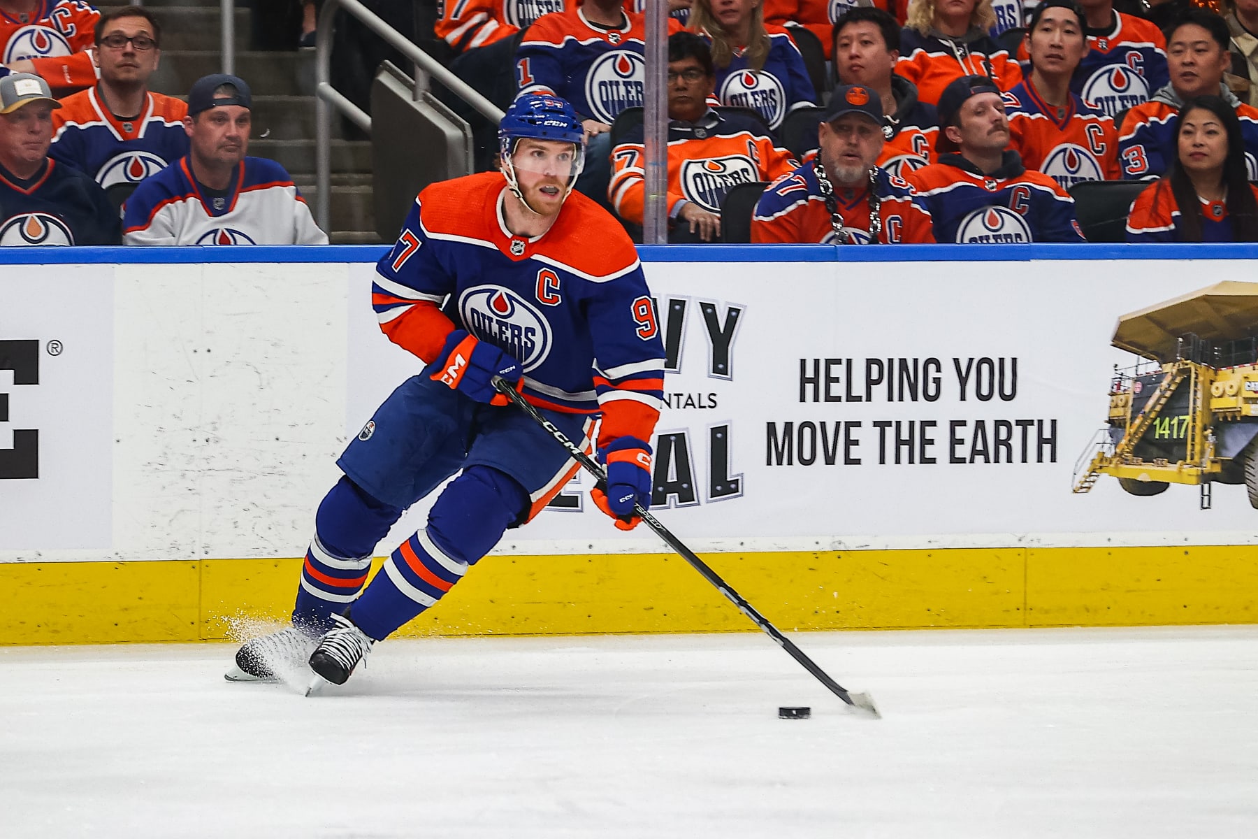 EDMONTON, AB - APRIL 22: Edmonton Oilers Center Connor McDavid (97) looks for a pass in the first period of the Western Conference First Round Edmonton Oilers game versus the Los Angeles Kings on April 22, 2023 at Rogers Place in Edmonton, AB. (Photo by Curtis Comeau/Icon Sportswire via Getty Images)